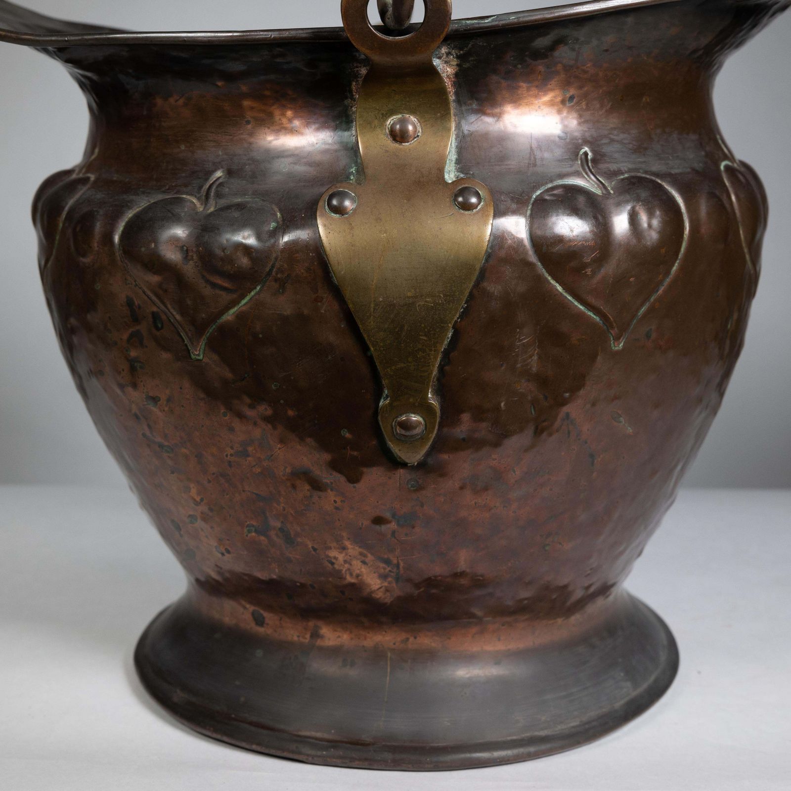 Home Fixtures Arts & Crafts Copper Coal Bucket W. Repousse Leaf Decoration & Rope Twist Handle photo
