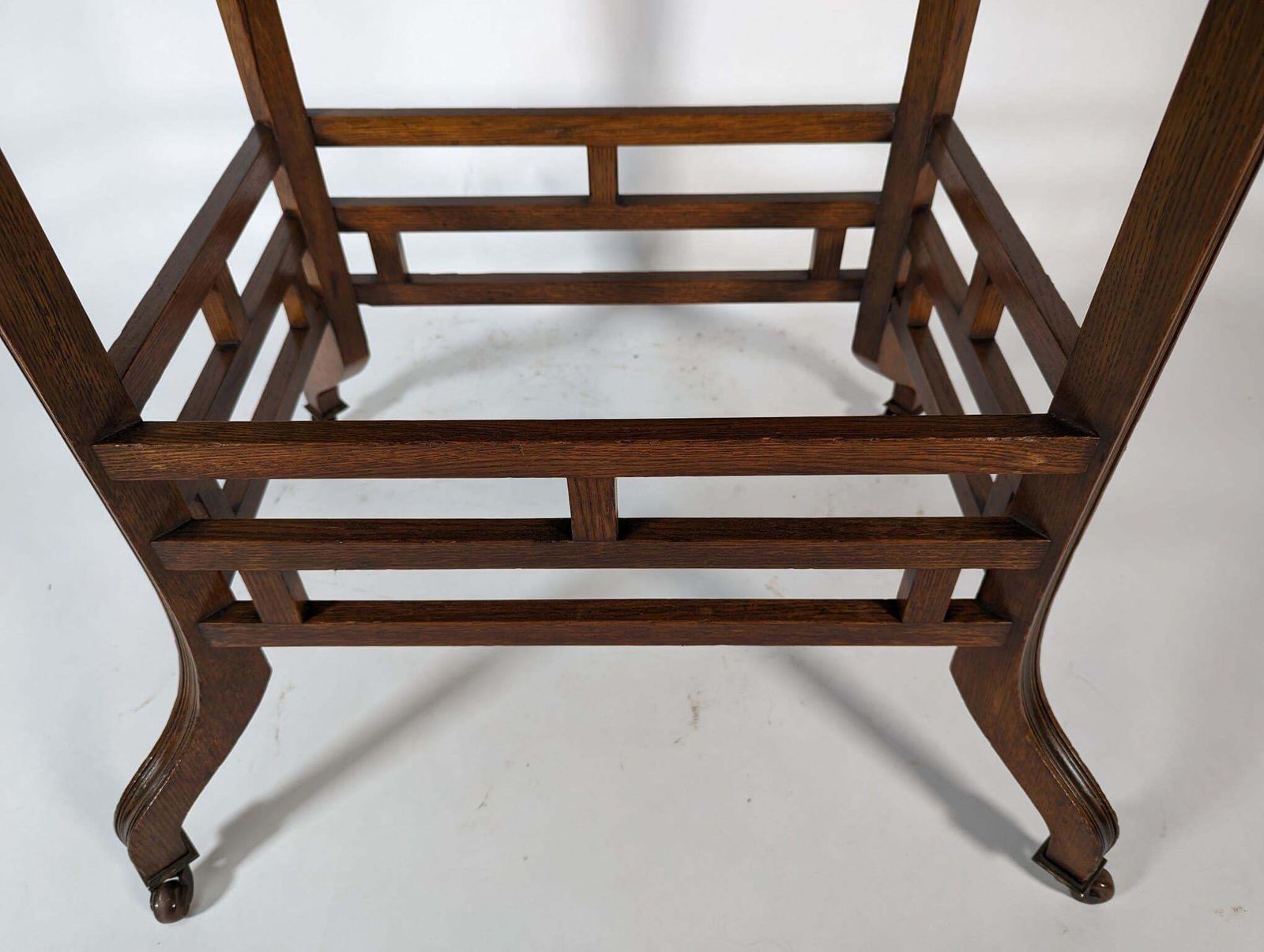 8974.0 Lambs Of Manchester, Stamped Lambs. A Rare Anglo Japanese Oak Oval Centre Table photo