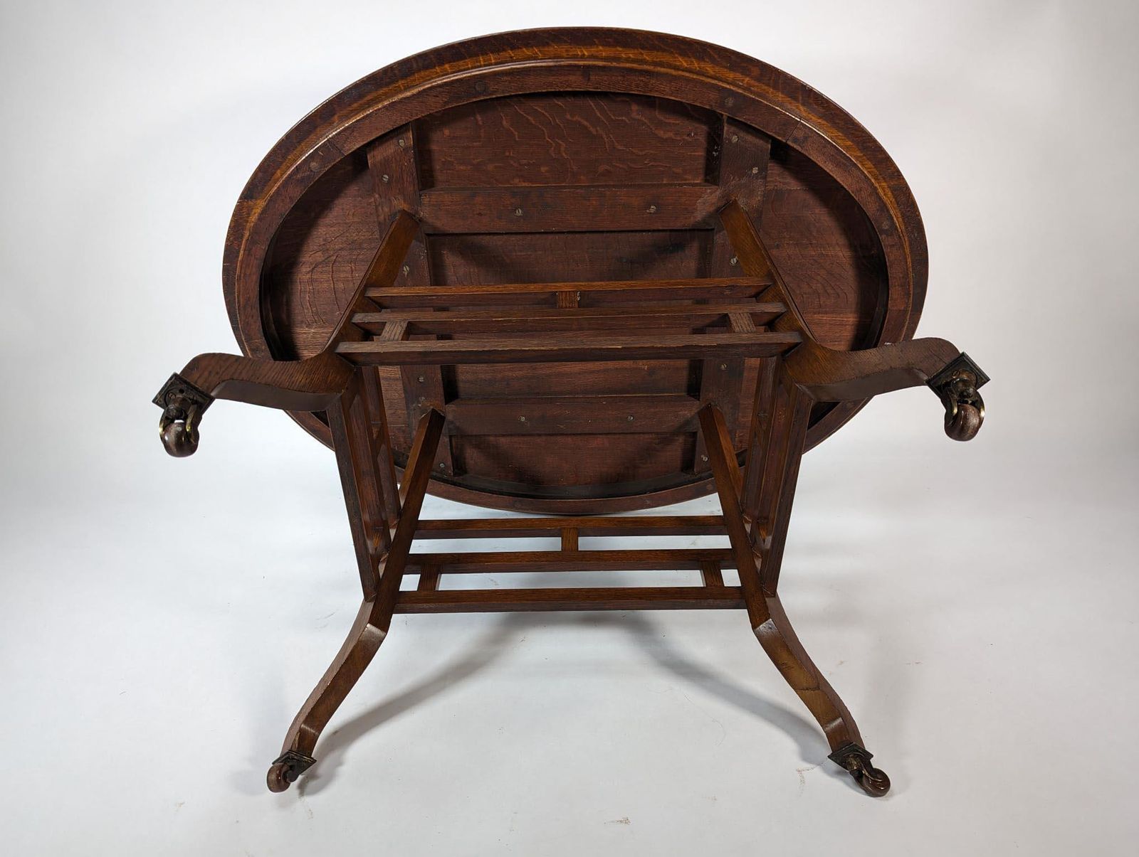 photo vinterior Lambs Of Manchester, Stamped Lambs. A Rare Anglo Japanese Oak Oval Centre Table