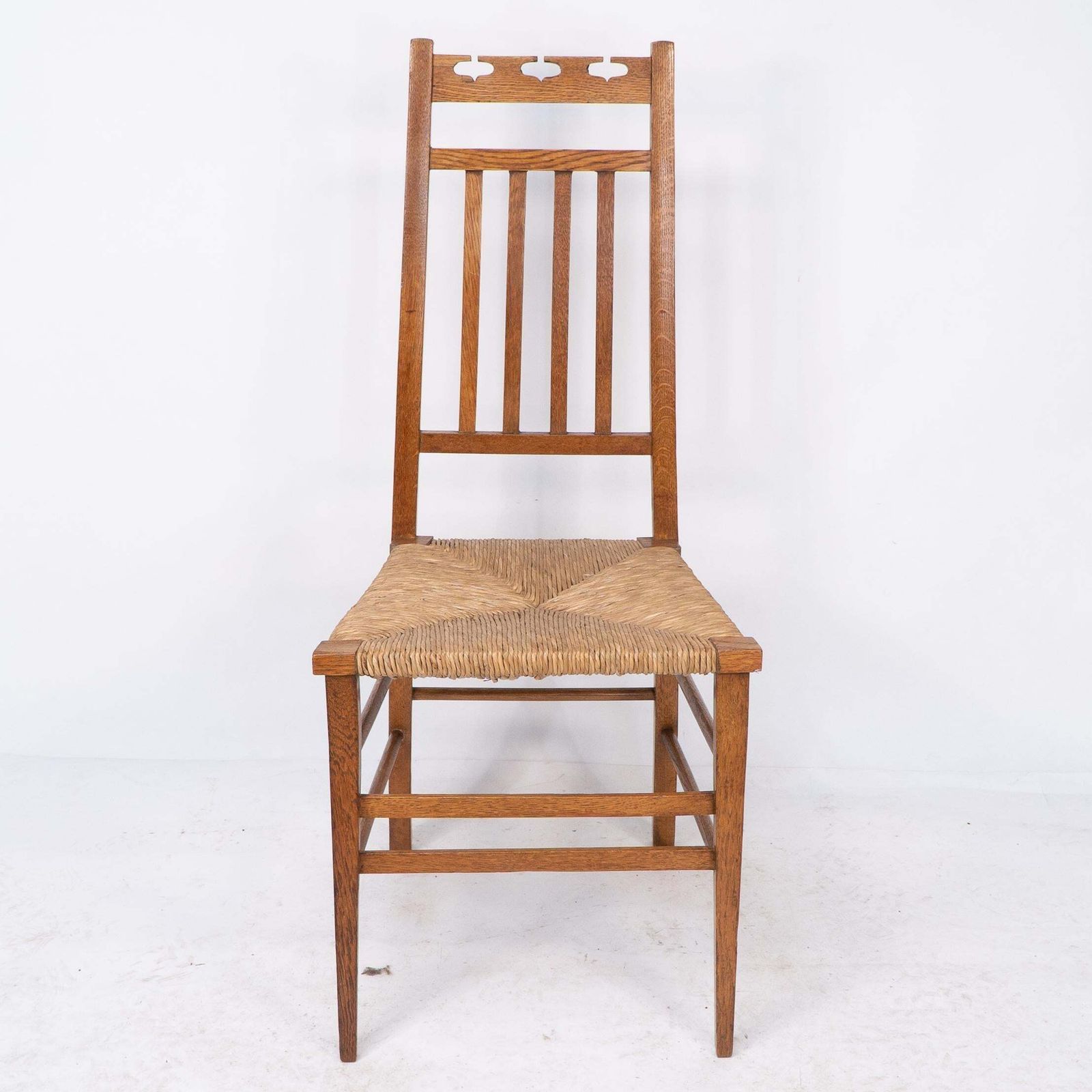 E A Taylor Attri For Wylie & Lochhead. A Pair Of Arts & Crafts Side Chairs photo Furniture