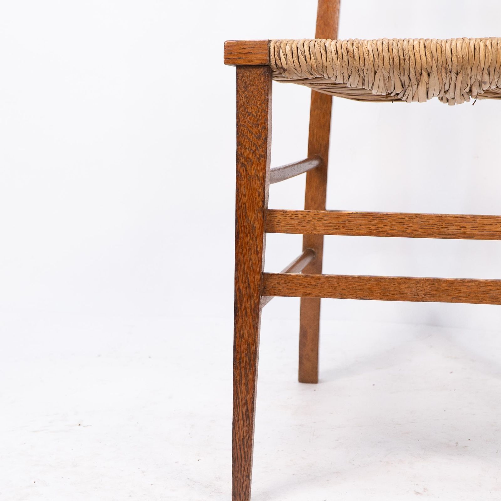 449.0 E A Taylor Attri For Wylie & Lochhead. A Pair Of Arts & Crafts Side Chairs photo