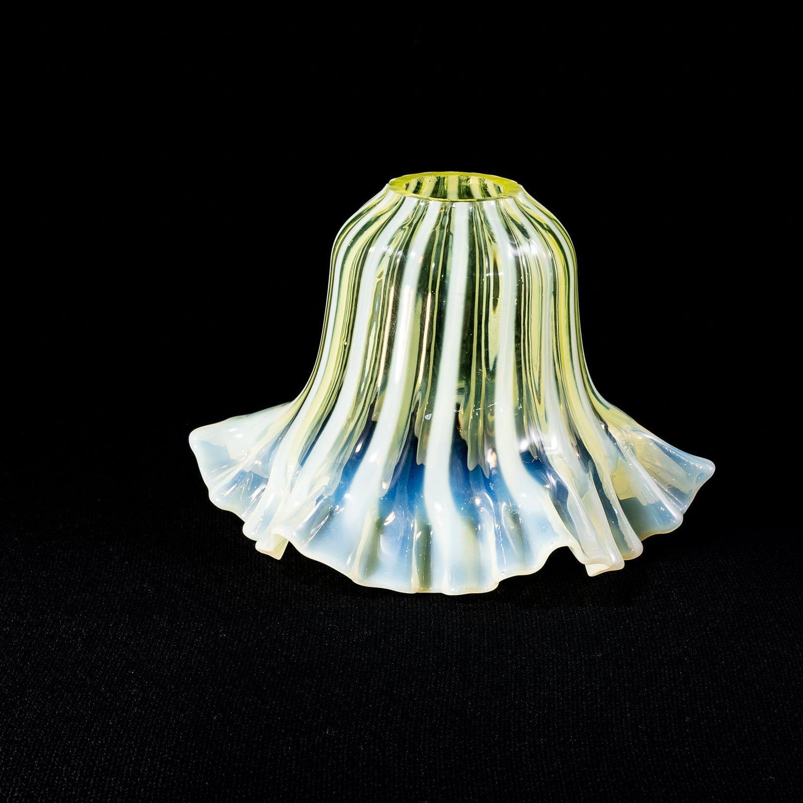 A Pleated Vaseline Shade, Consisting Of Alternating Stripes And A Ruffled Rim. photo 459.0
