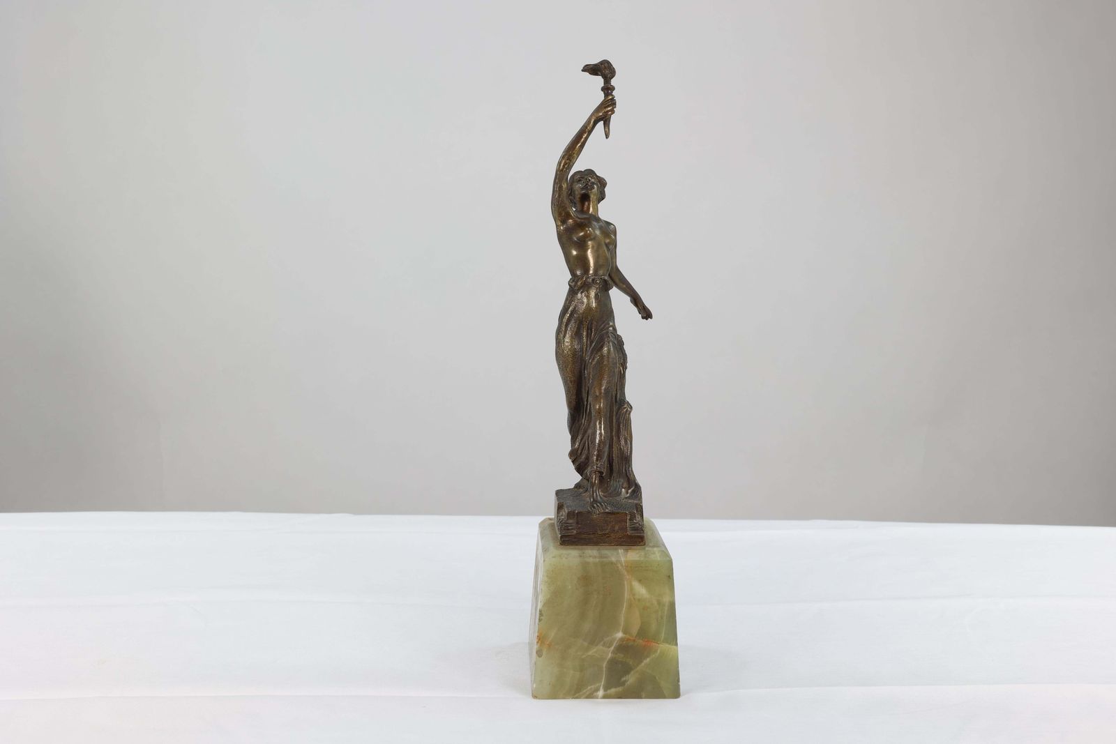 B V Fernandez. An Art Deco Bronze Figure On An Onyx Base photo for sale