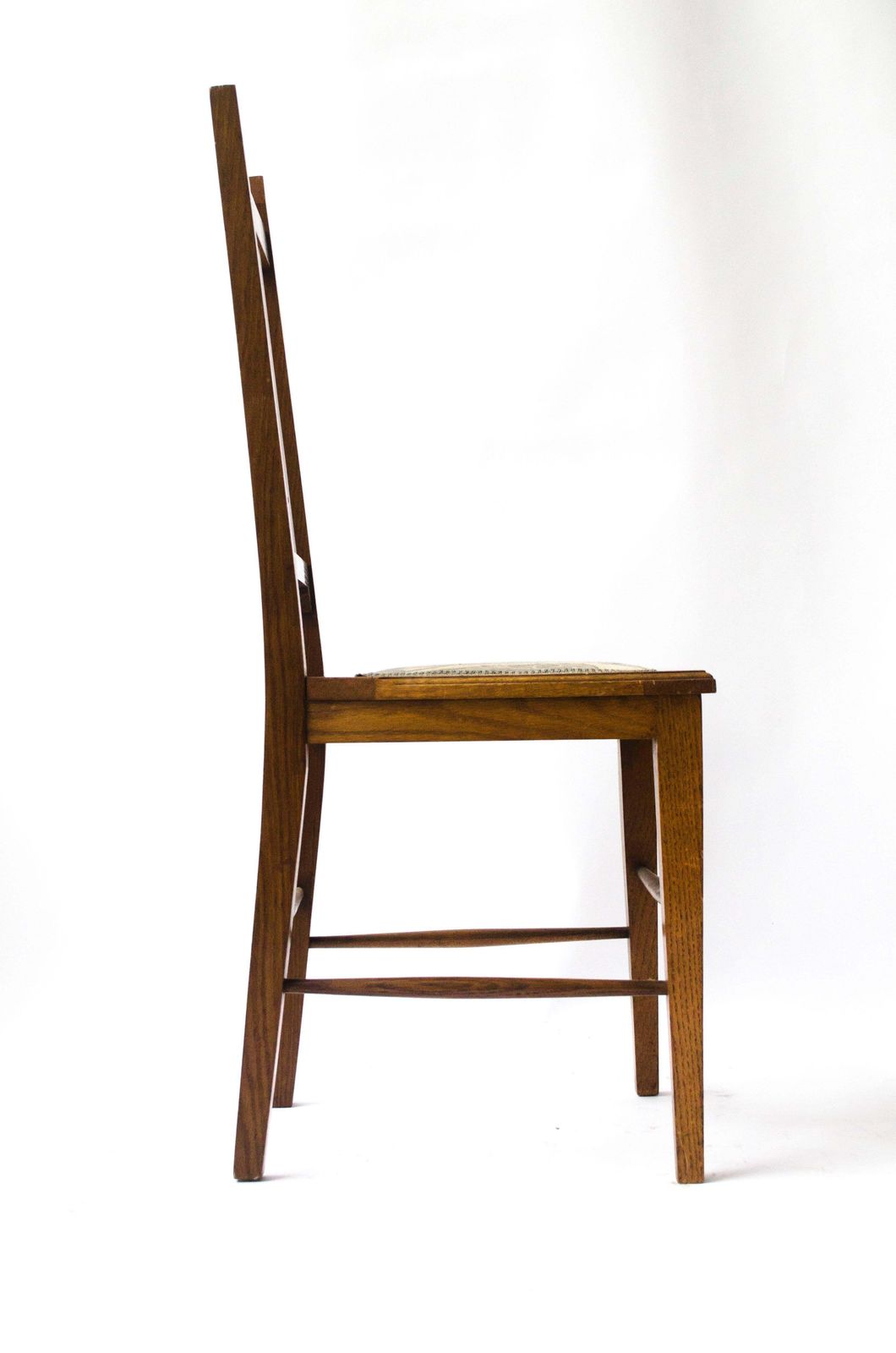 Liberty And Co Attributed. An Arts & Crafts Scottish School Oak Side Chair photo furniture