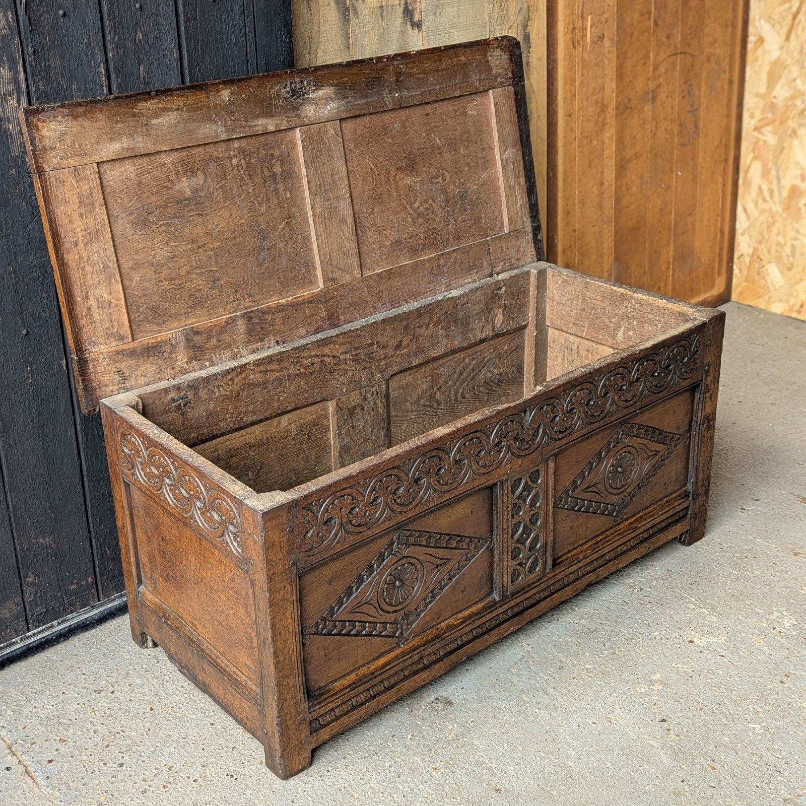 Antique Oak Coffer (Delivery Available) Small 17thc Oak photo vinterior