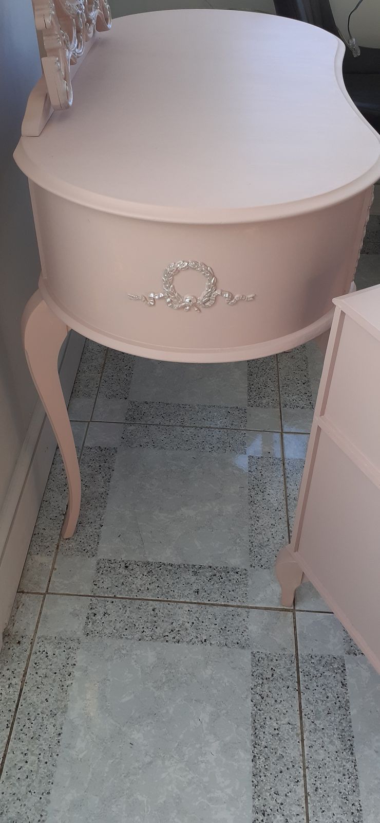 Beautiful Olympus Bedroom Set. Hand Finished In Rose Water And Silver With Glass Top. photo vinterior