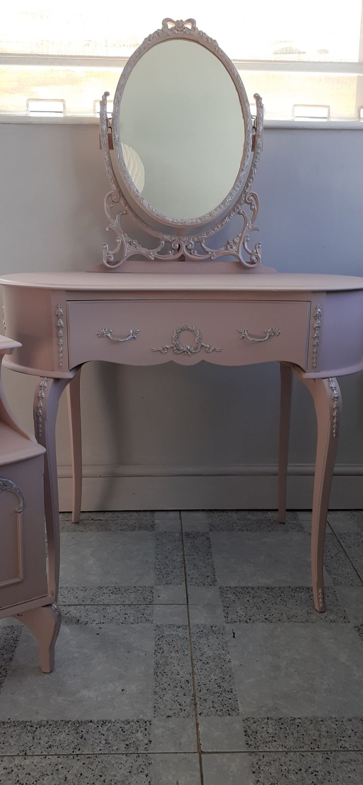 photo buy Beautiful Olympus Bedroom Set. Hand Finished In Rose Water And Silver With Glass Top.