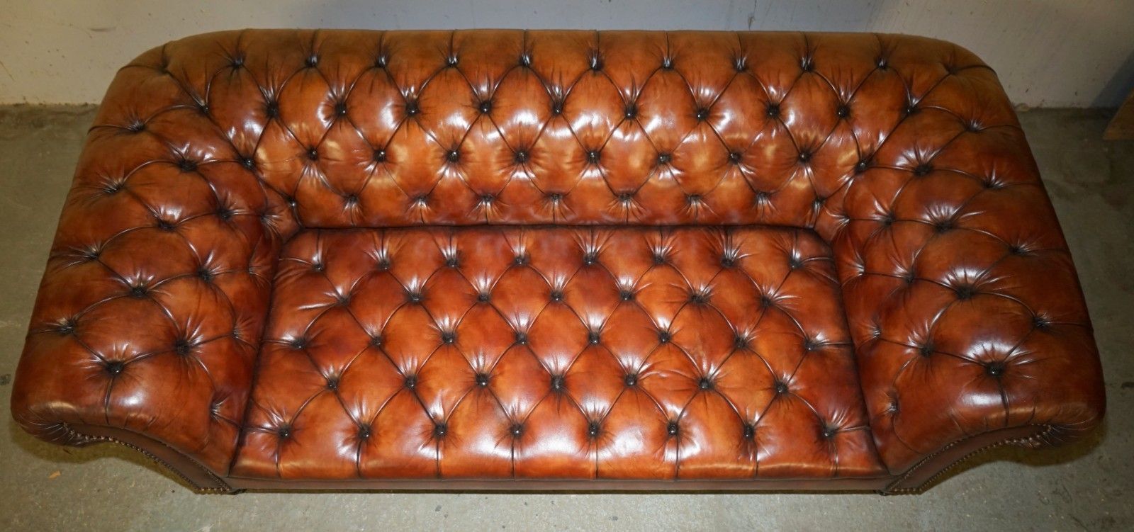 photo furniture Pair Of George Smith Early Victorian Brown Leather Chesterfield Tufted Sofas