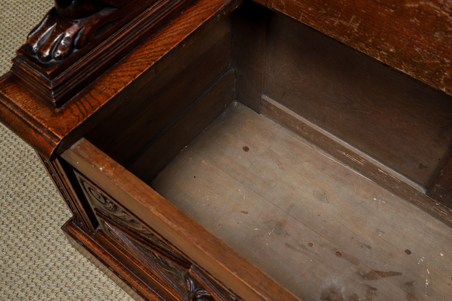 Small English Victorian Carved Oak Bench Monks Kitchen Hall Settle (Circa 1880) photo vintage
