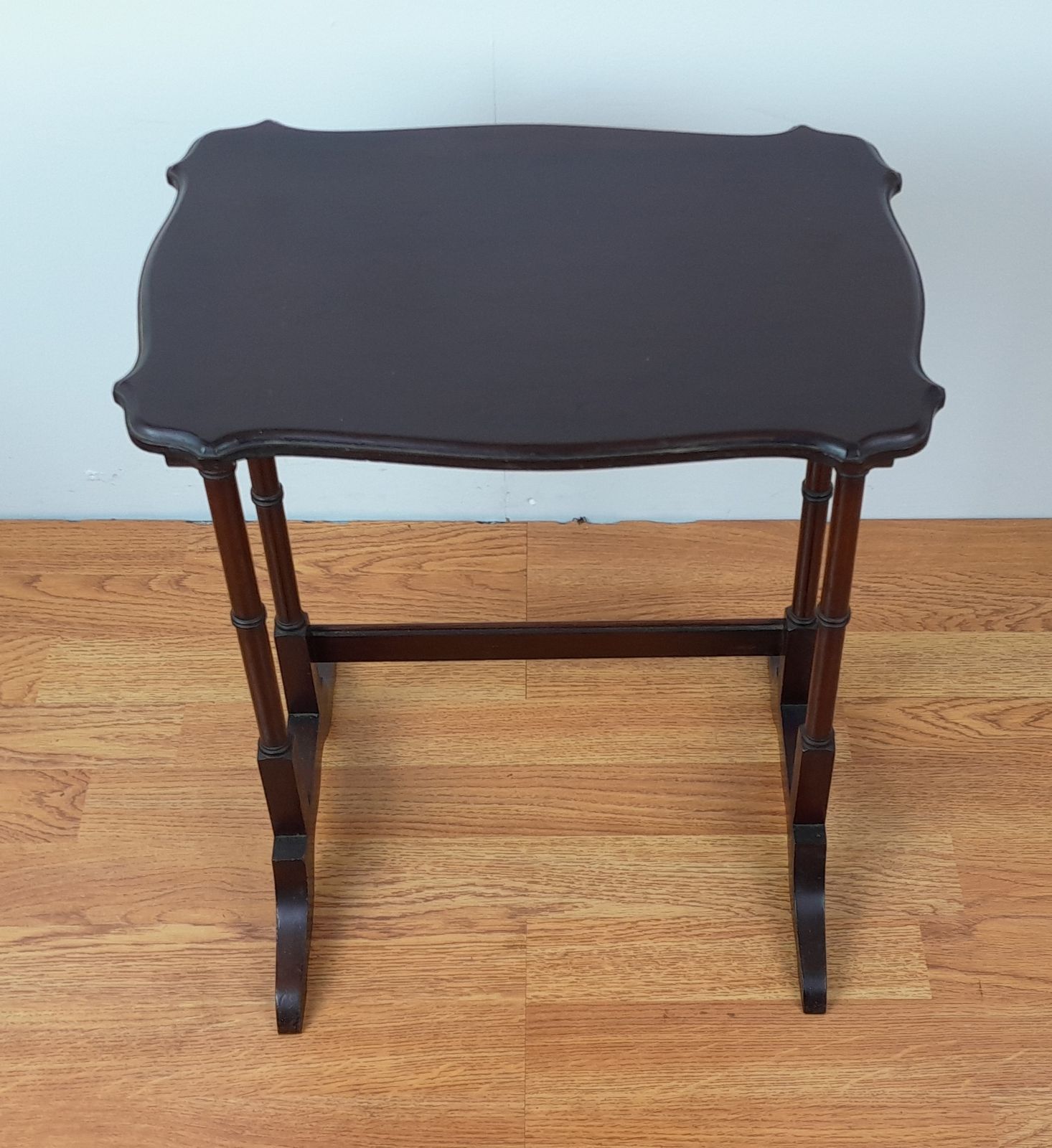 Mahogany Vintage Williams & Cox Nest Of 3 Side Tables photo vinterior