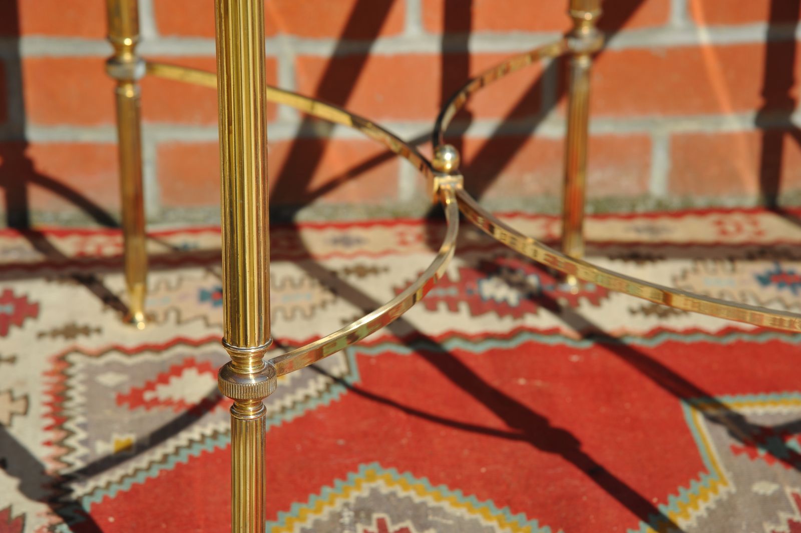 A Pair Of Mid C Maison Jansen Side Bout De Canape Brass And Glass Tables photo vinterior
