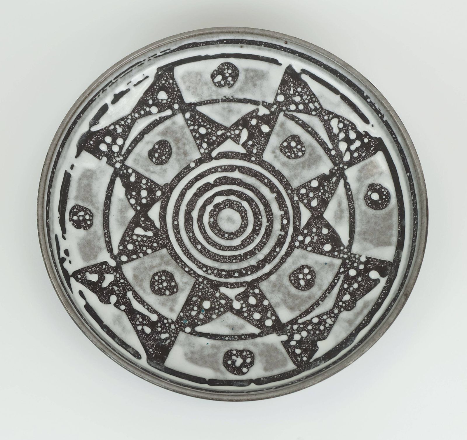 Large Carstens Bowl Decor Ankara Grey And Brown Glaze No. 1075 31 1960s photo for sale