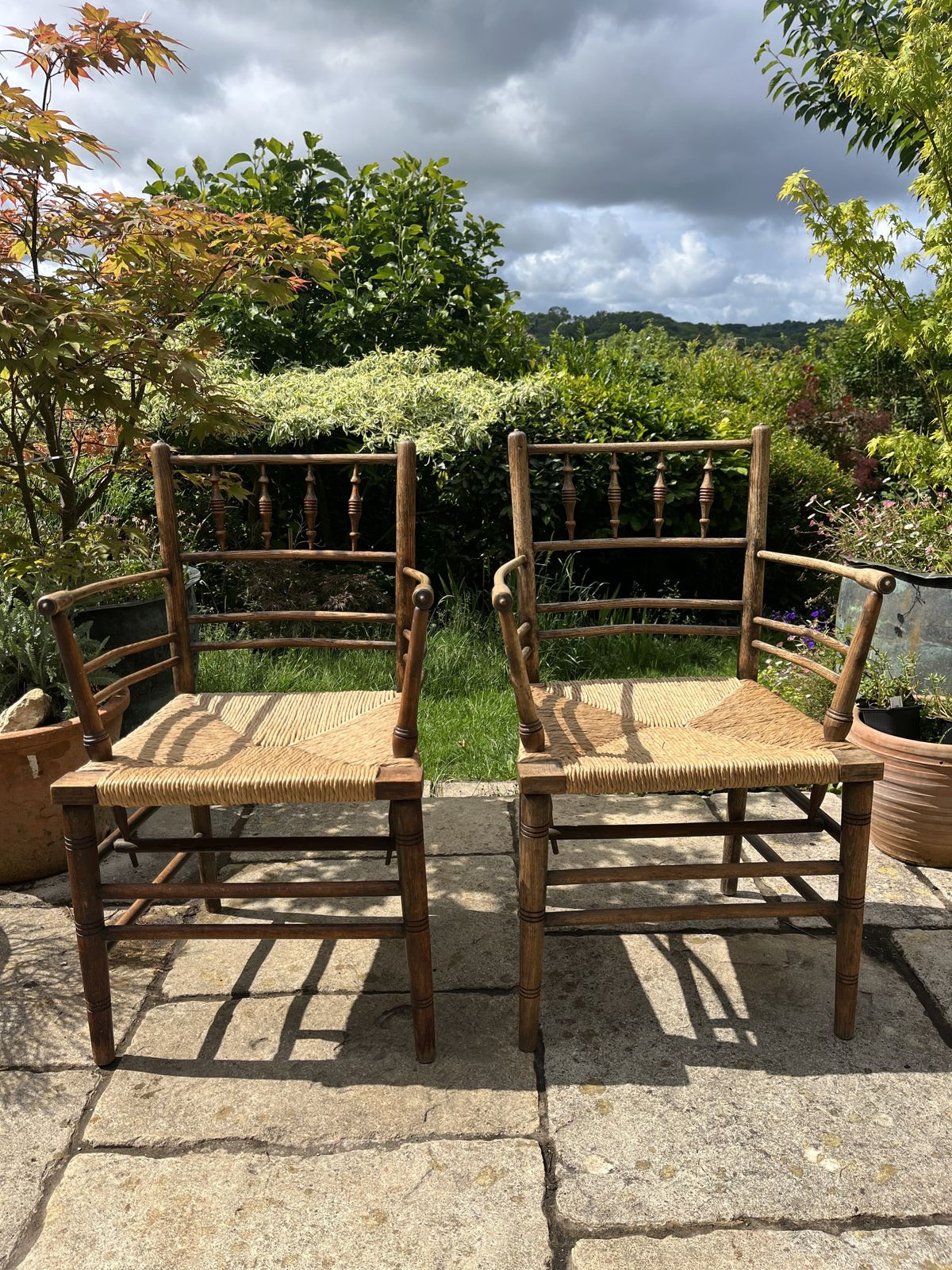 Gorgeous William Morris Sussex Chair photo for sale