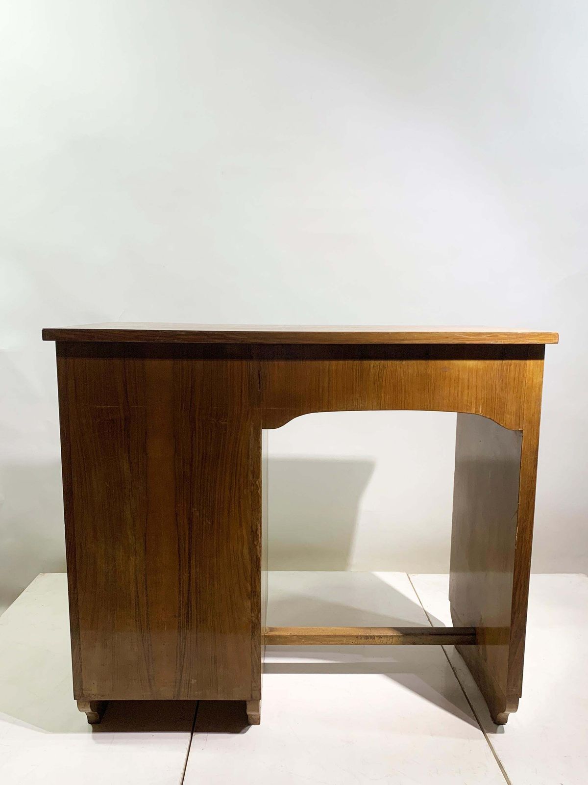 Mid 20th Century Figured Wood Desk In Walnut With Five Drawers, Circa 1940 photo Furniture
