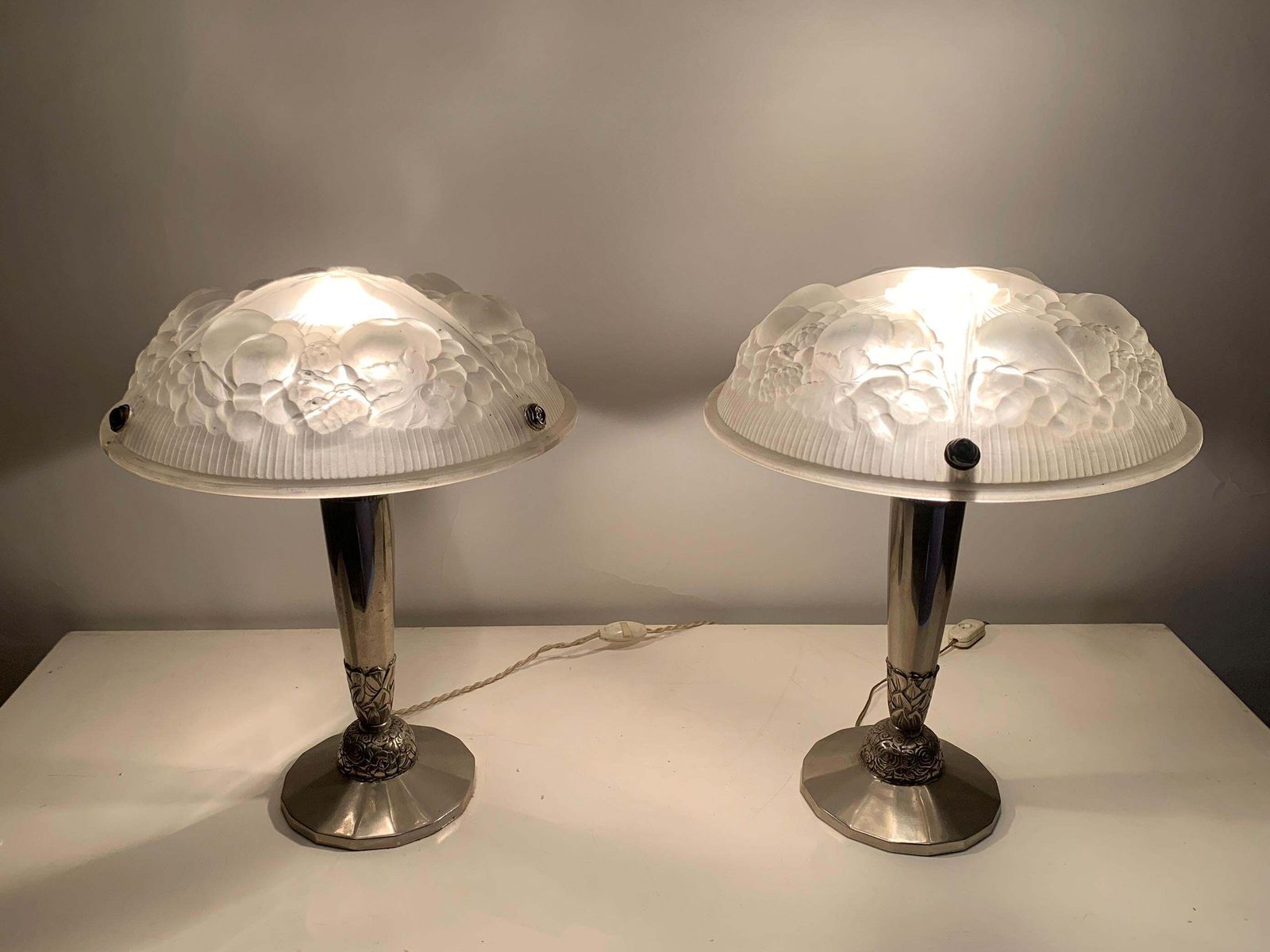 photo furniture Pair Of Art Deco Table Lamps, Signed By Muller Frères Luneville
