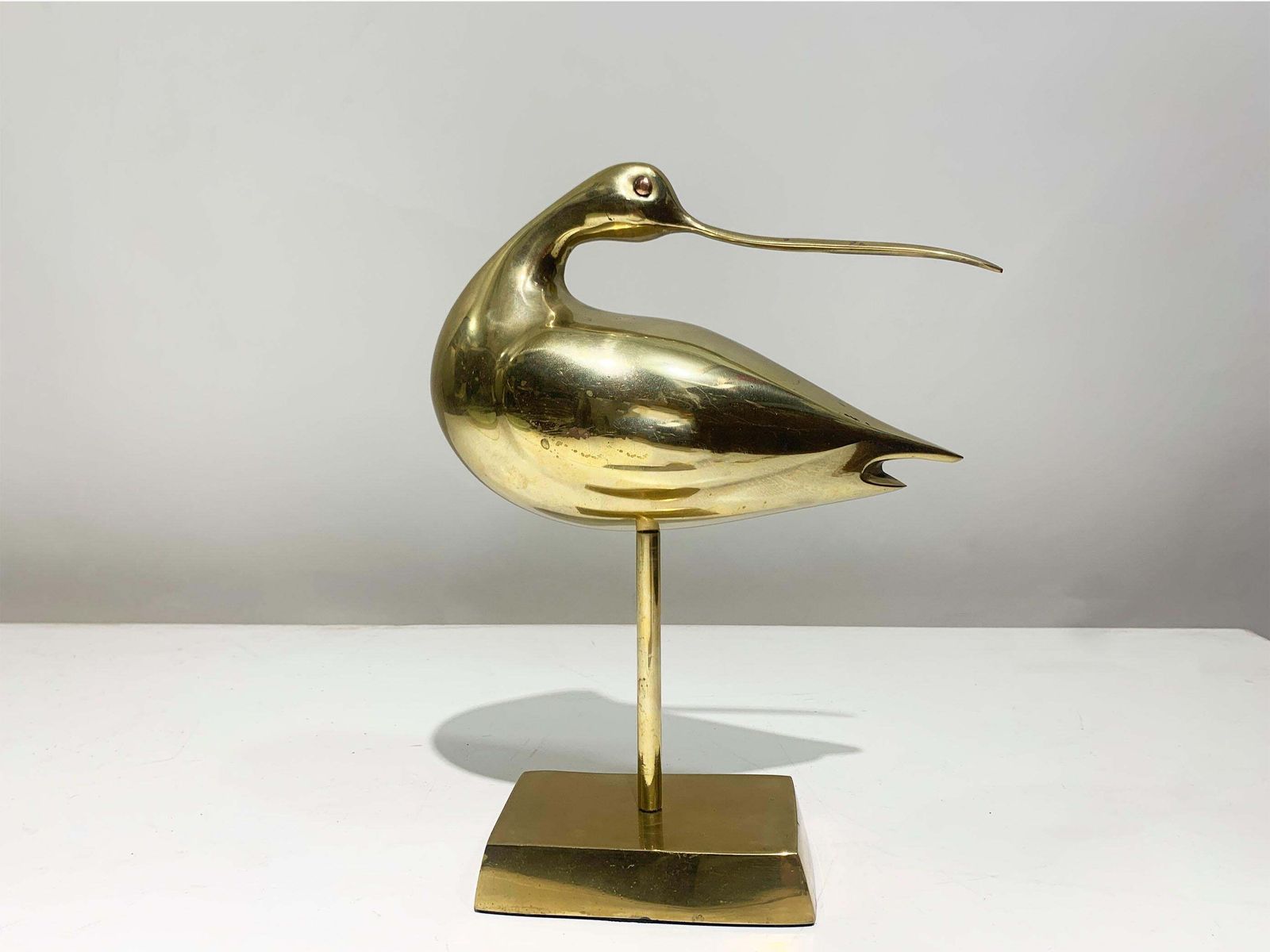 Mid 20th Century Long Billed Curlew Bird Statue In Brass, 1970 photo for sale