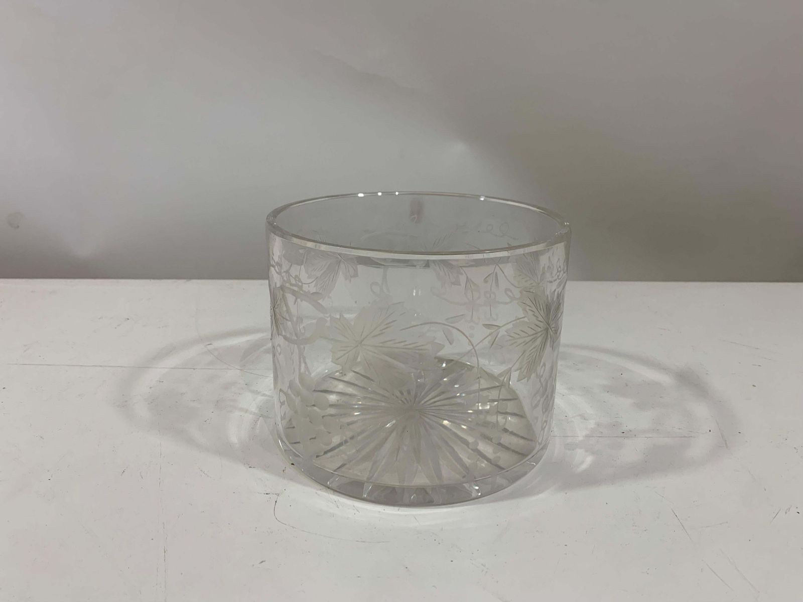 Mid 20century Bartlett Collins, Frosted & Etched Grapes Ice Bucket/ Serving Bowl photo furniture