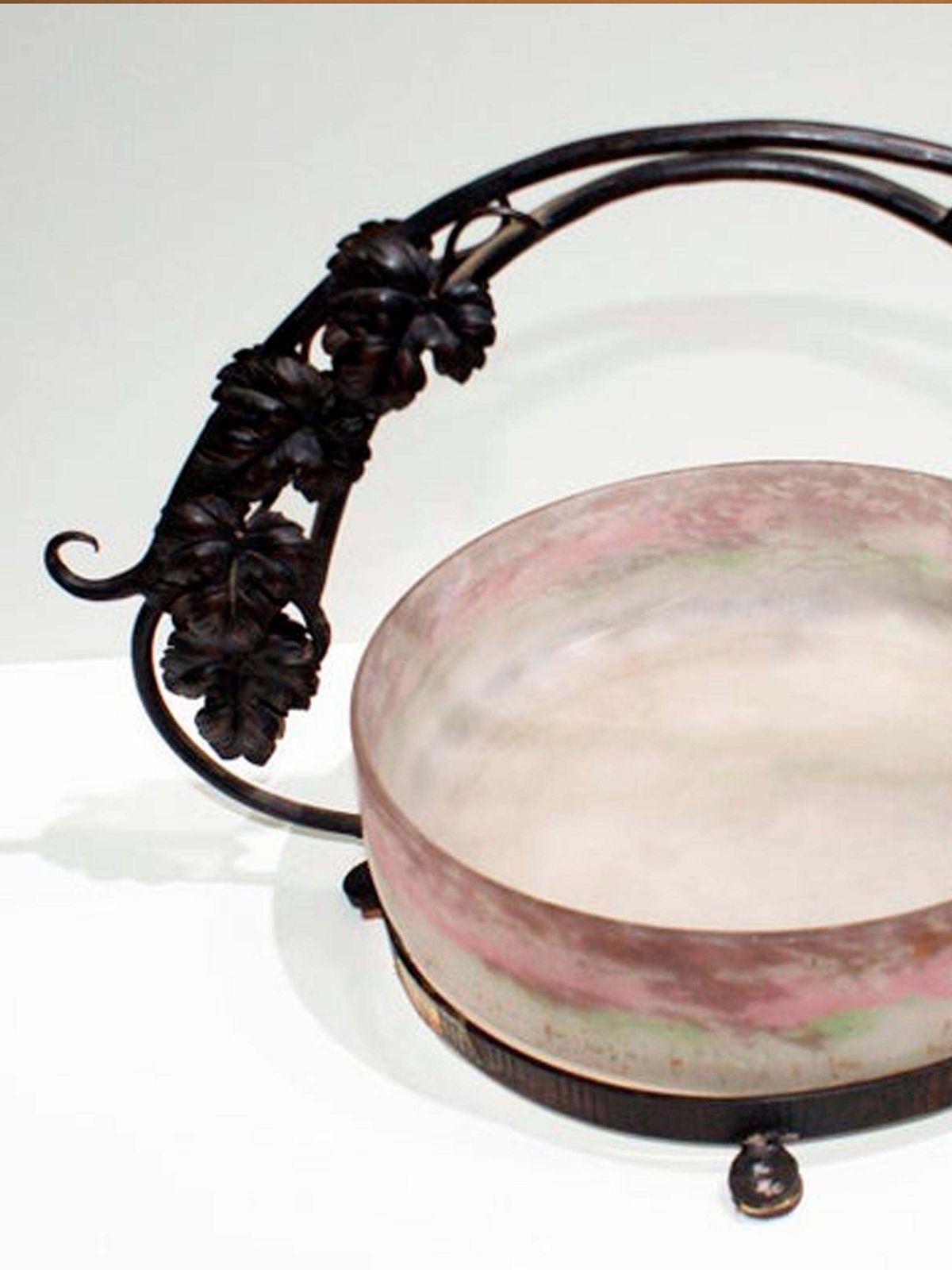 Art Deco French Centerpiece Signed Muller Frères Luneville, France, Circa 1925 photo vinterior