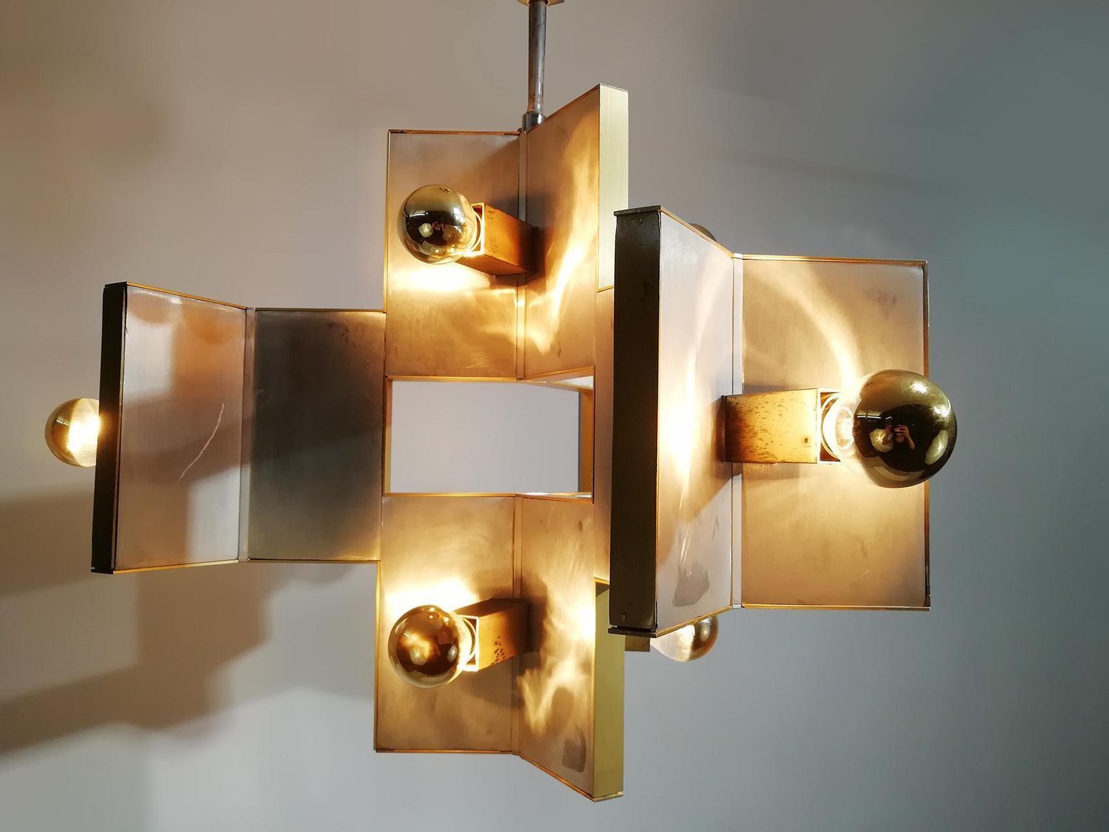 Elegant Sculptural Brass And Mirrored Metal Chandelier From Sciolari, 1970s photo for sale