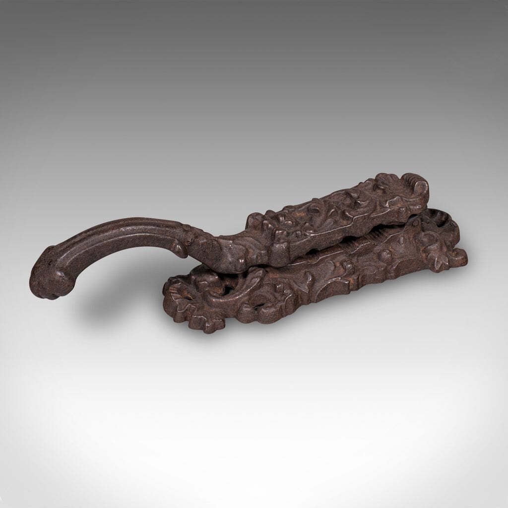 Antique Pharmaceutical Cork Compressor  Apothecary Aid  Door Knocker  Victorian photo vinterior