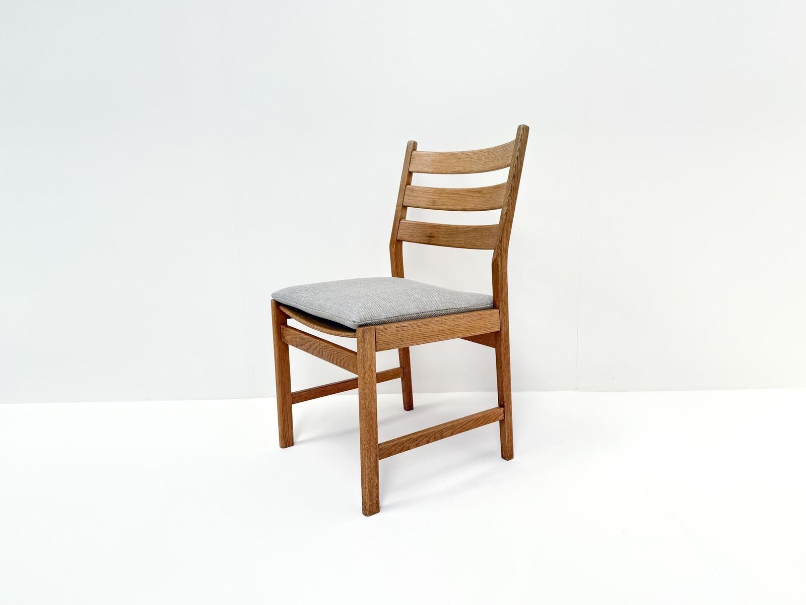 Kurt østervig For K.P. Møbler Set Of 4 Oak Dining Chairs photo buy