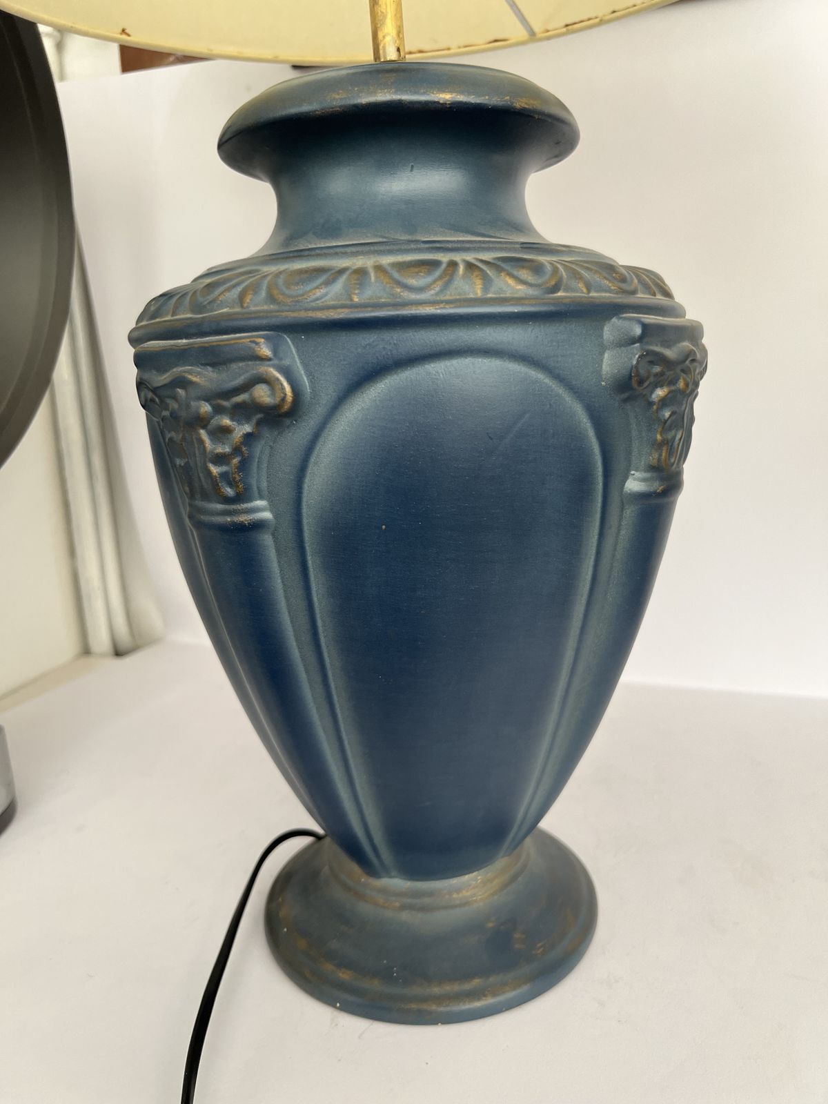 Vintage Neoclassical Style Table Lamp photo Lighting