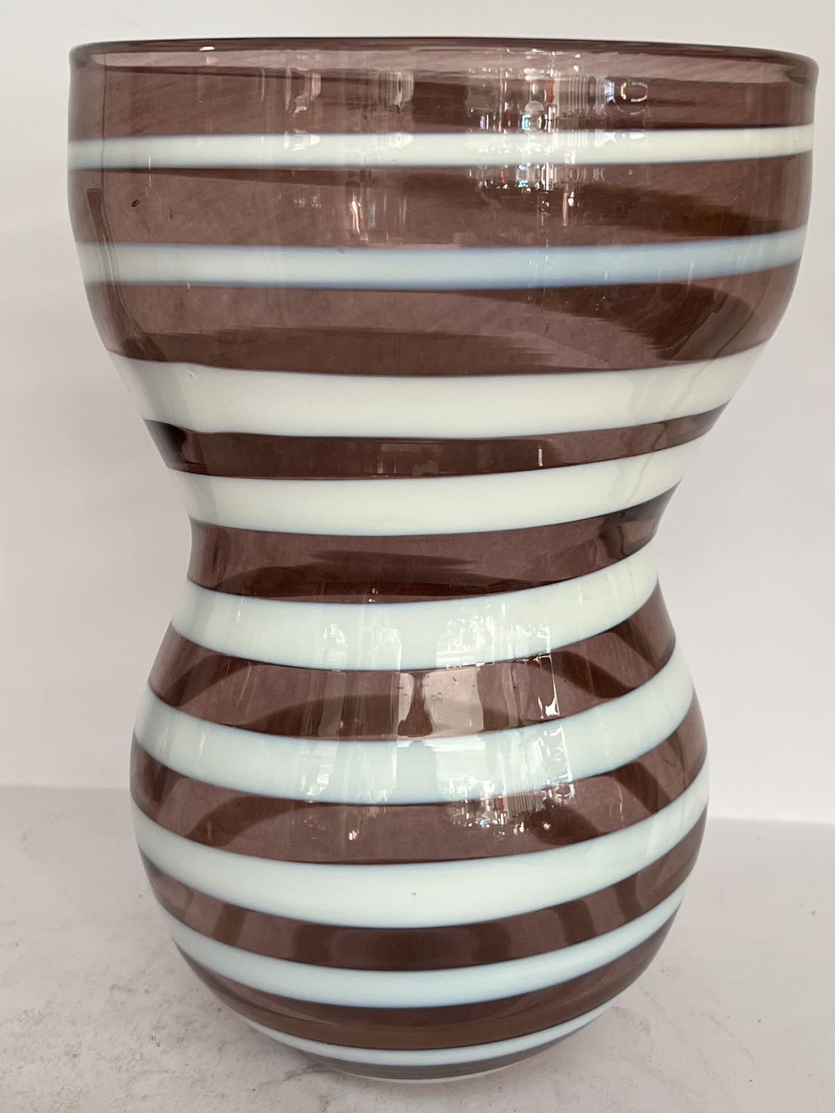 Kosta Boda, “Colombine” Vase, Model No. 49839 – Designed By Gunnel Sahlin 1998 photo vinterior
