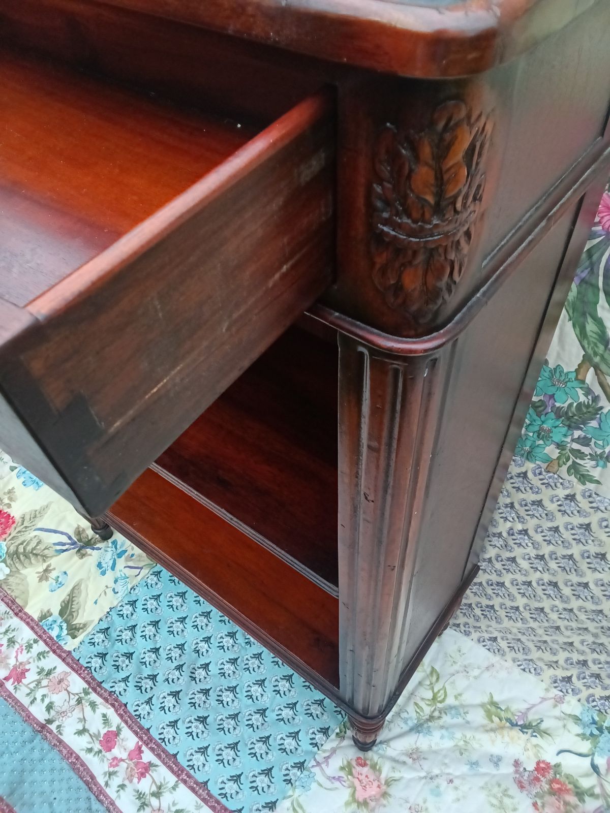 Theodore Alexander Dwarf Open Library Bookcase. photo 495.0
