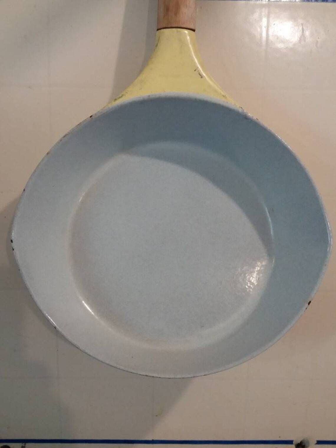 photo furniture Vintage Le Creuset Skillet: 1958 Raymond Loewy Design, Ellyse Yellow