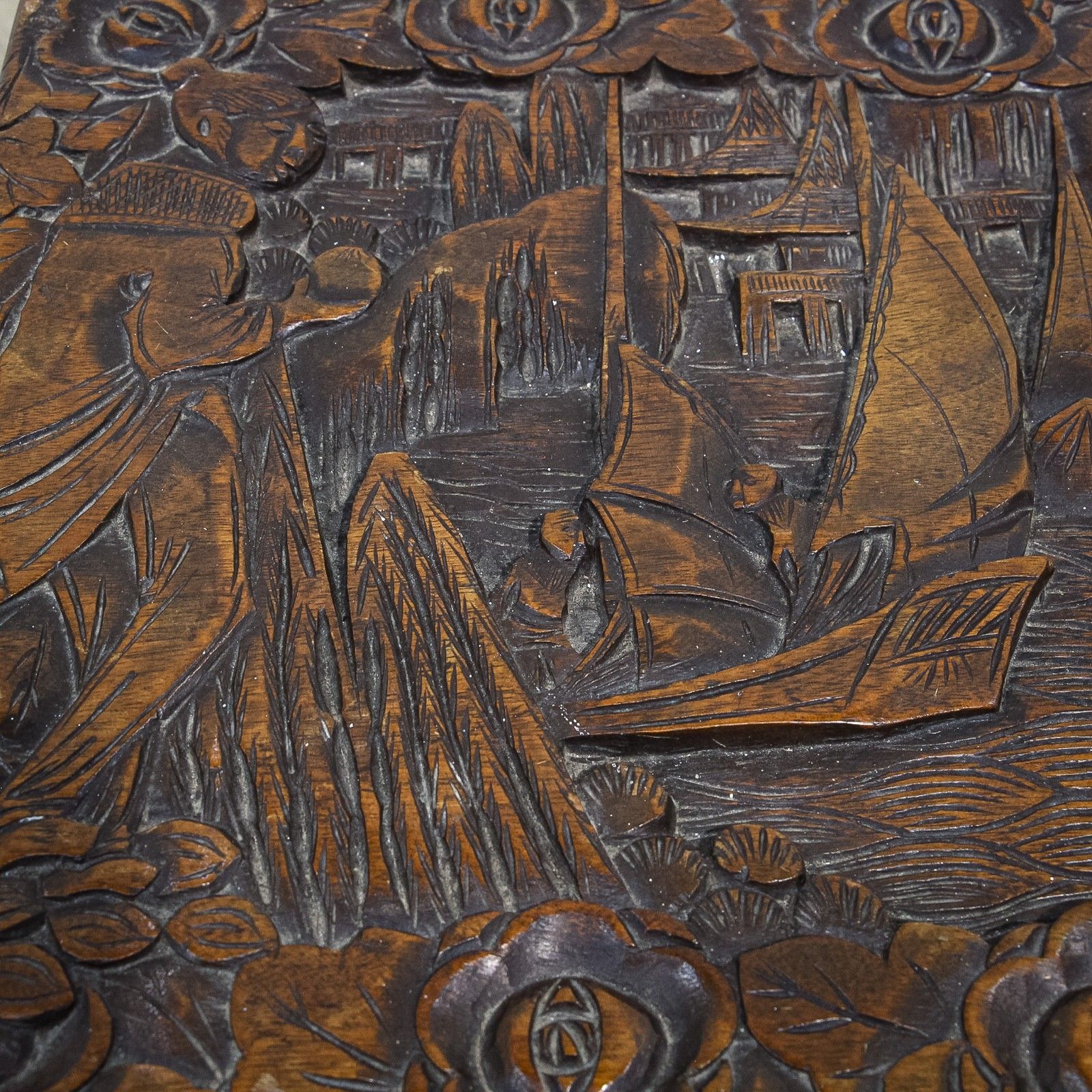 590.0 Camphorwood Oriental Chest With Regimental Roundels photo