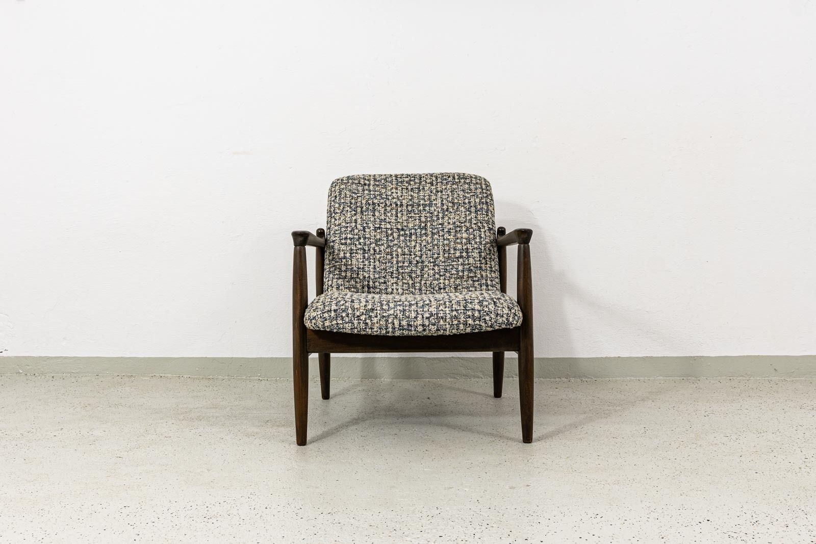 Mid Century Modern Armchair By Edmund Homa, Gfm, Poland, 1960's photo vinterior