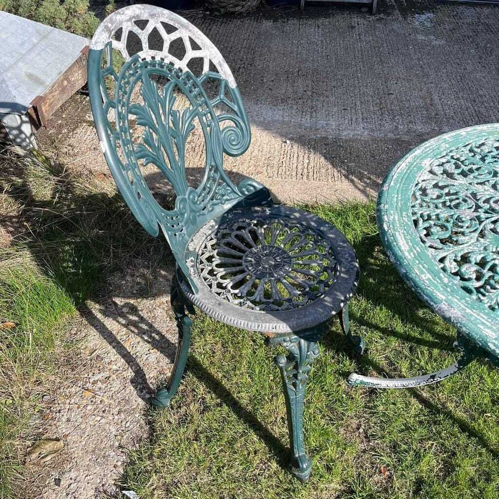 Painted Garden Table & 2 Chairs Great Patina Peeling Paint Solid photo Garden Furniture
