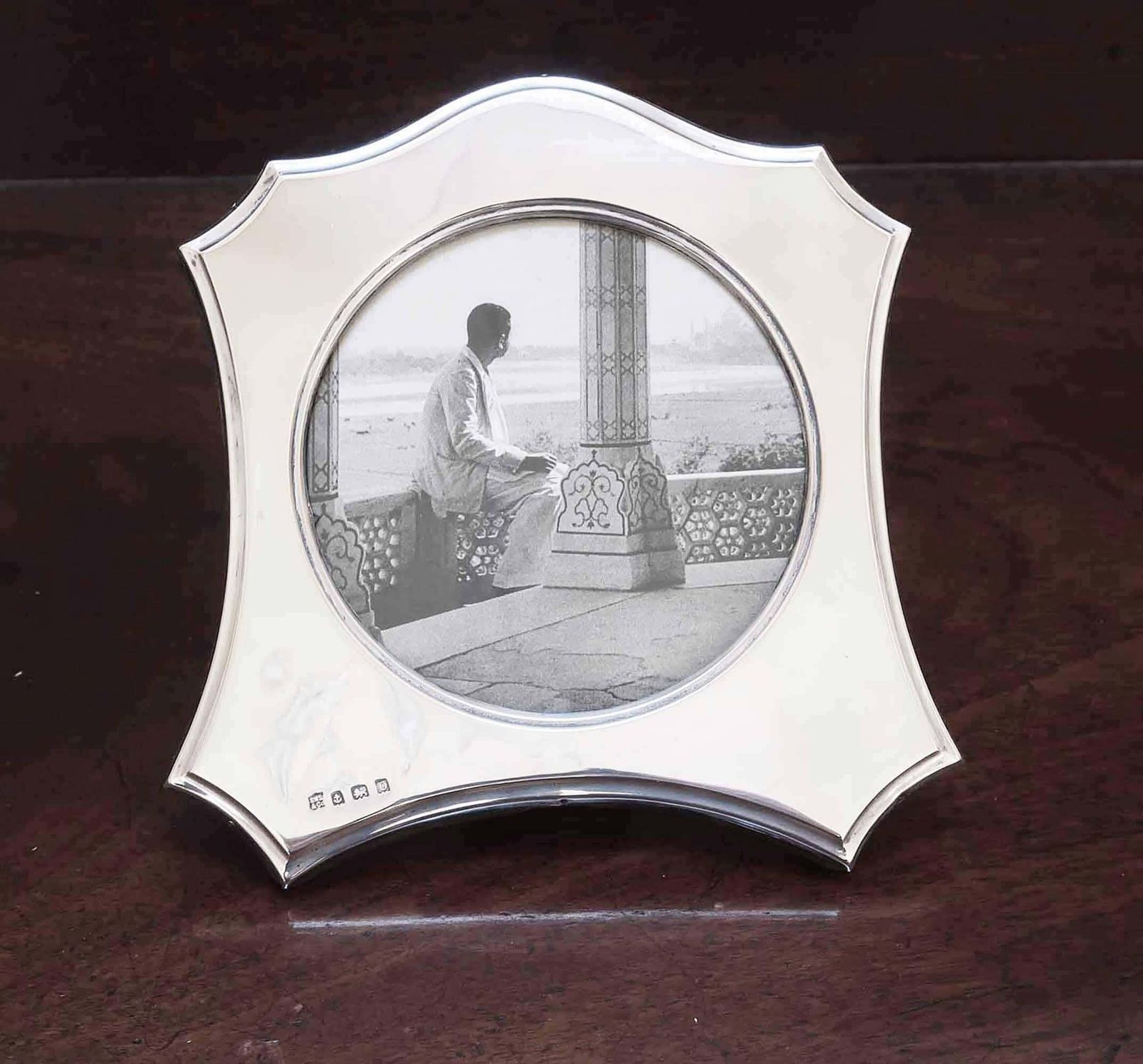 Antique Silver Photograph Frame. English. Dated 1913 photo furniture