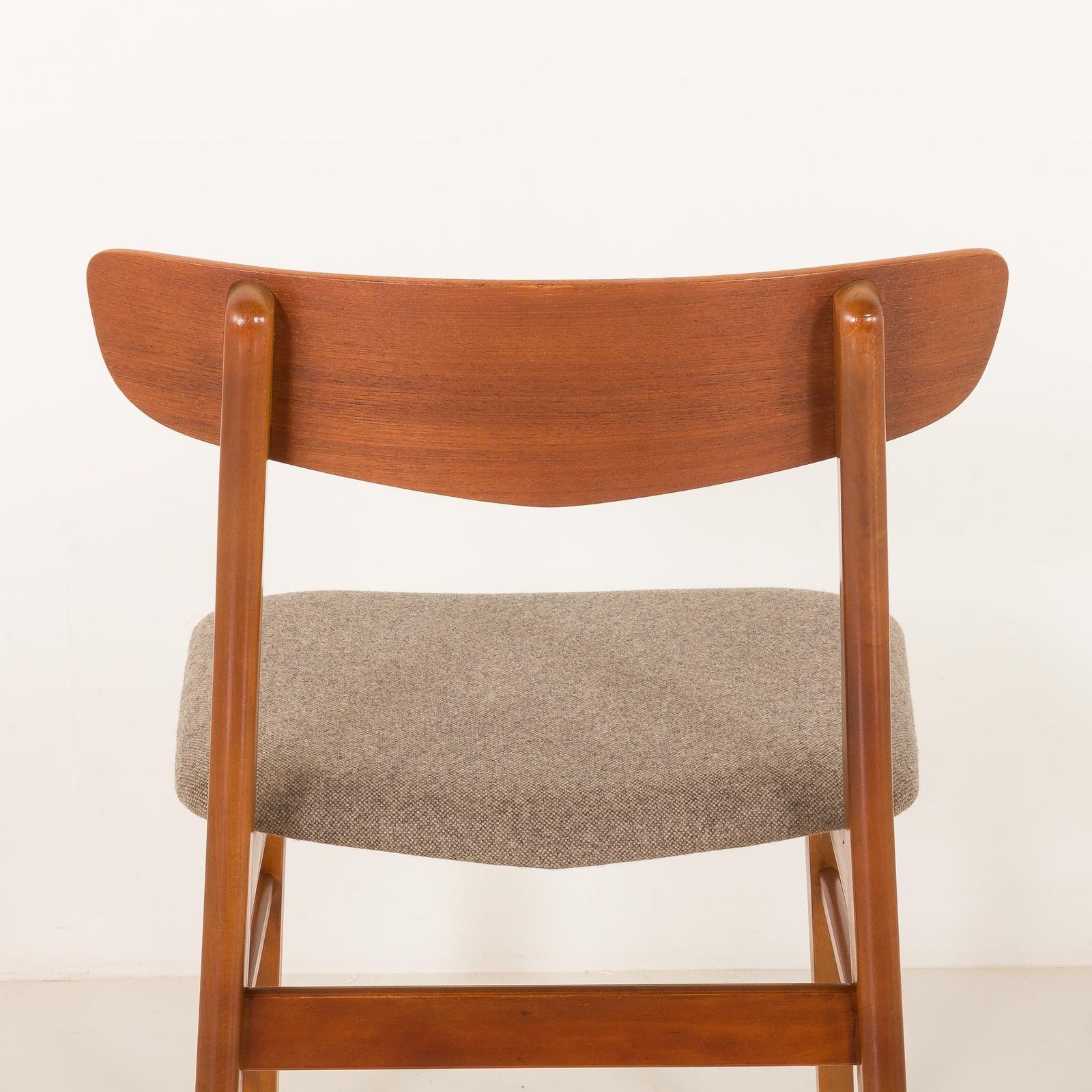 photo vintage Danish Mid Century Teak Side Chair In Attr. To Farstrup, Denmark, 1960s