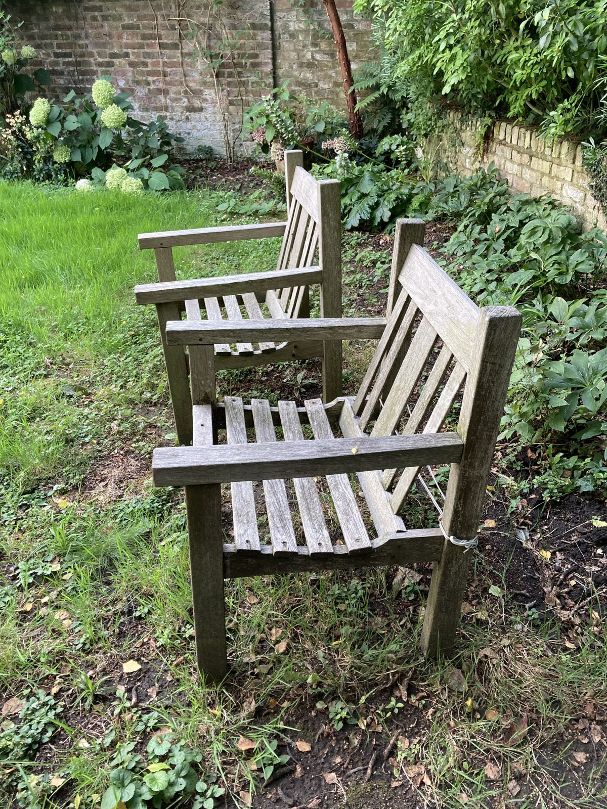 Set Of 4 Teak Garden Chairs, Matching Armchairs photo buy