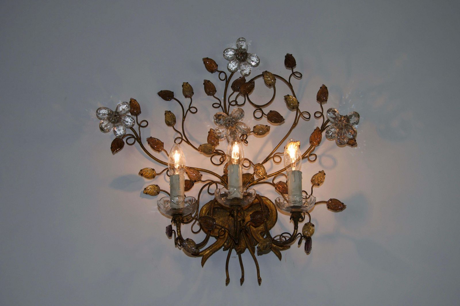 1224.0 Florentine Flower Shape Wall Lamp By Banci Firenze, Italy, 1970s photo