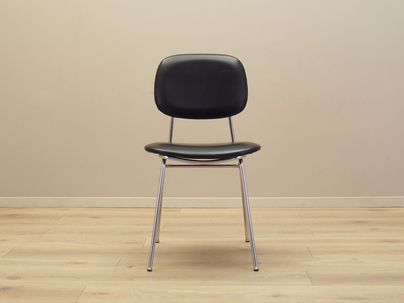 Chair, Italian Design, 1970s, Production: Italy photo for sale