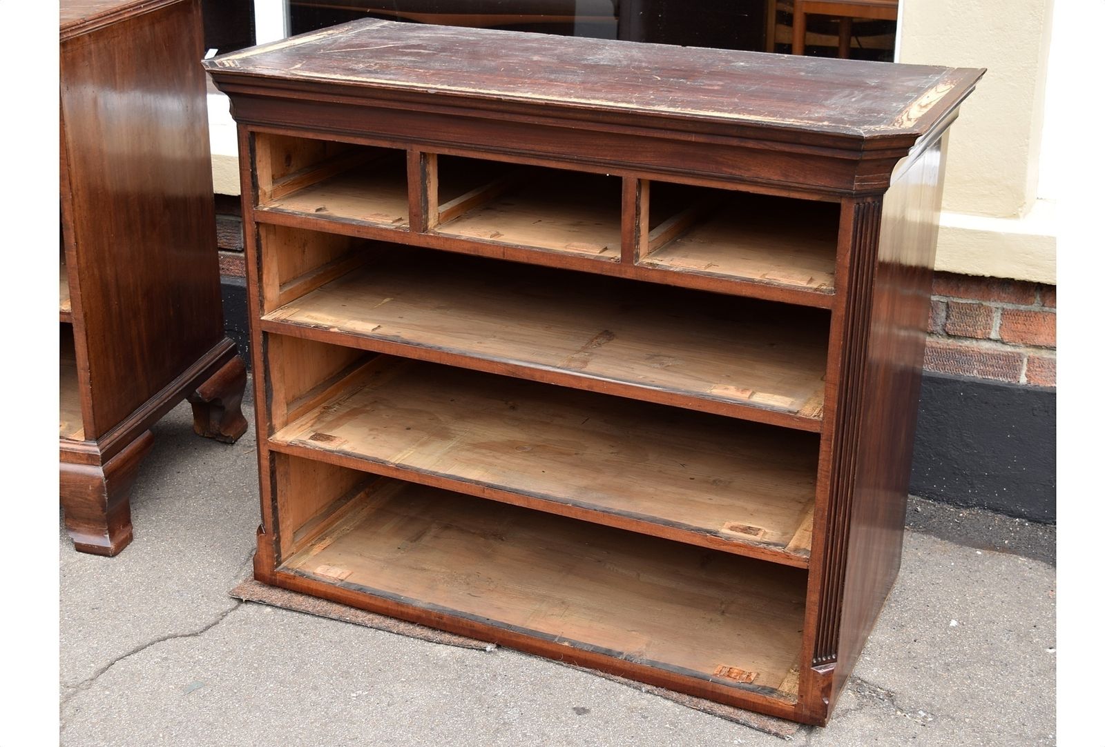 photo vinterior George II Mahogany Chest On Chest Or Tallboy Circa 1750