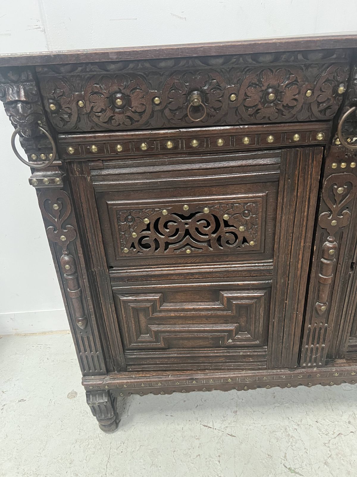Renaissance Style Sideboard In Solid Oak, 18th Century photo Furniture