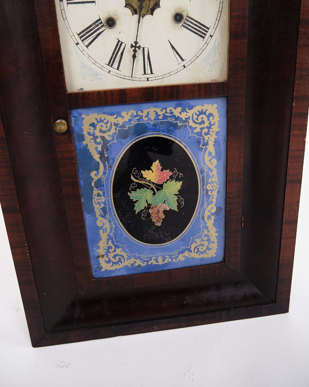 Antique American Clock   Painted Glass Window   Dark Wood   Roman Numeral Dial   19th Century photo 450.0