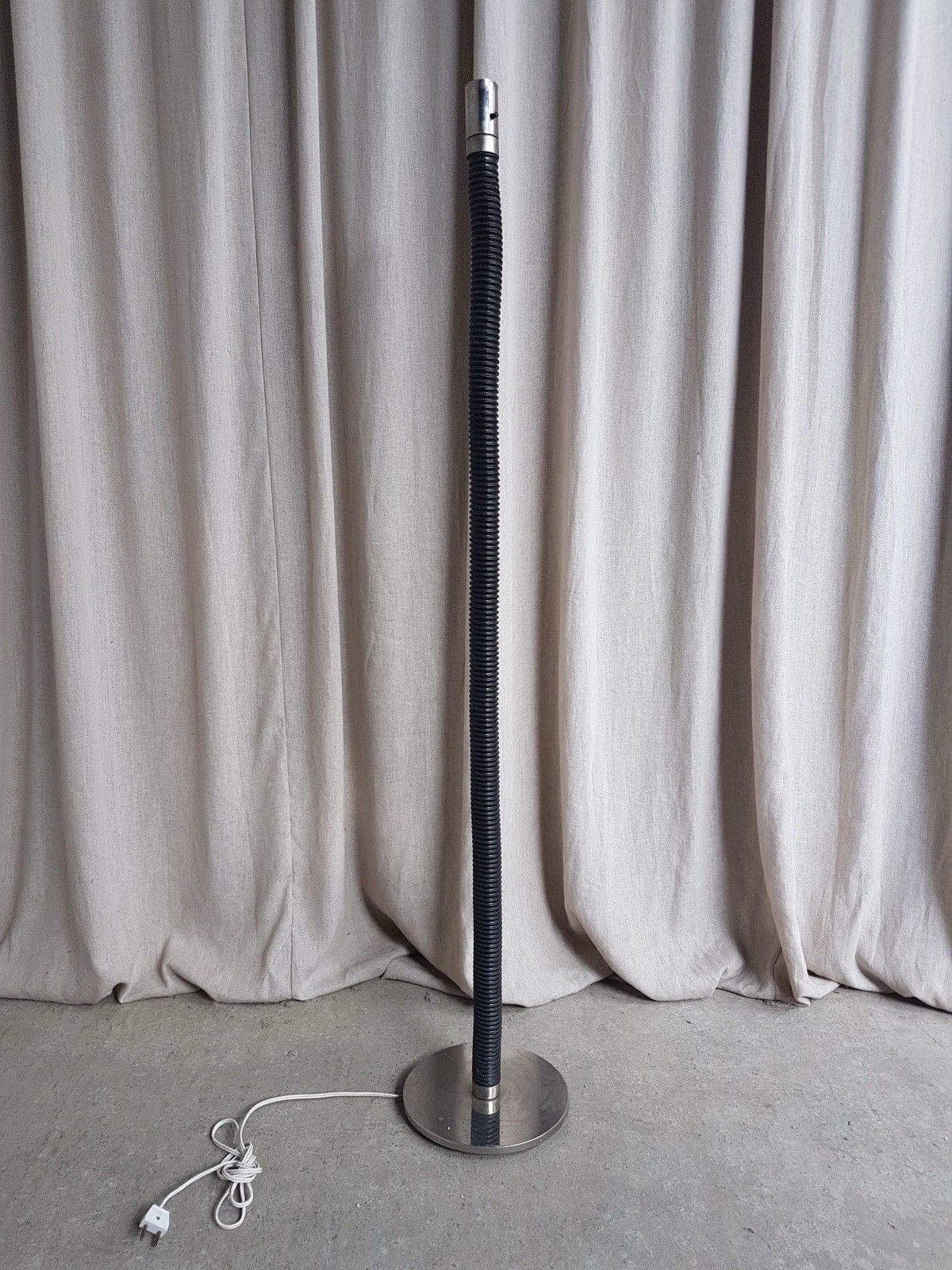 Vtg Mid Century Floor Danish Bendy Cobra Floor Lamp R934 photo Lighting