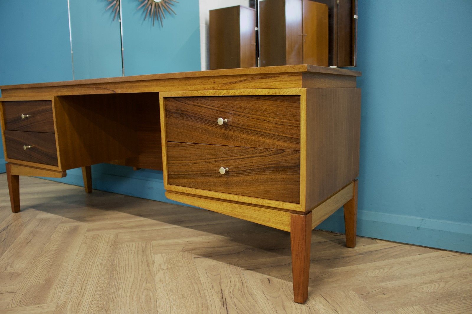 Mid Century Teak Dressing Table By Peter Hayward For Uniflex, 1960s #1543 photo vinterior