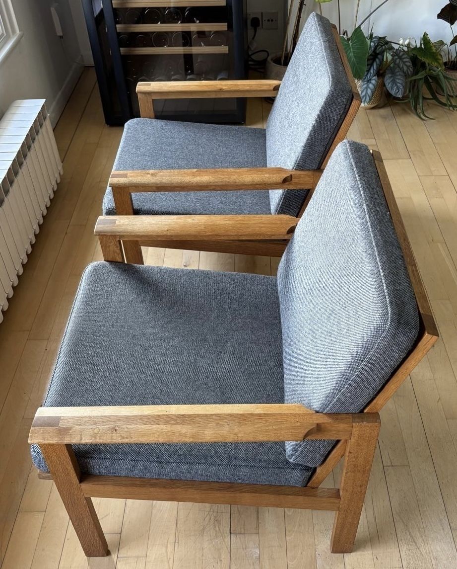 Illum Wikkelsø Capella Lounge Chairs Pair (Oak) photo vintage