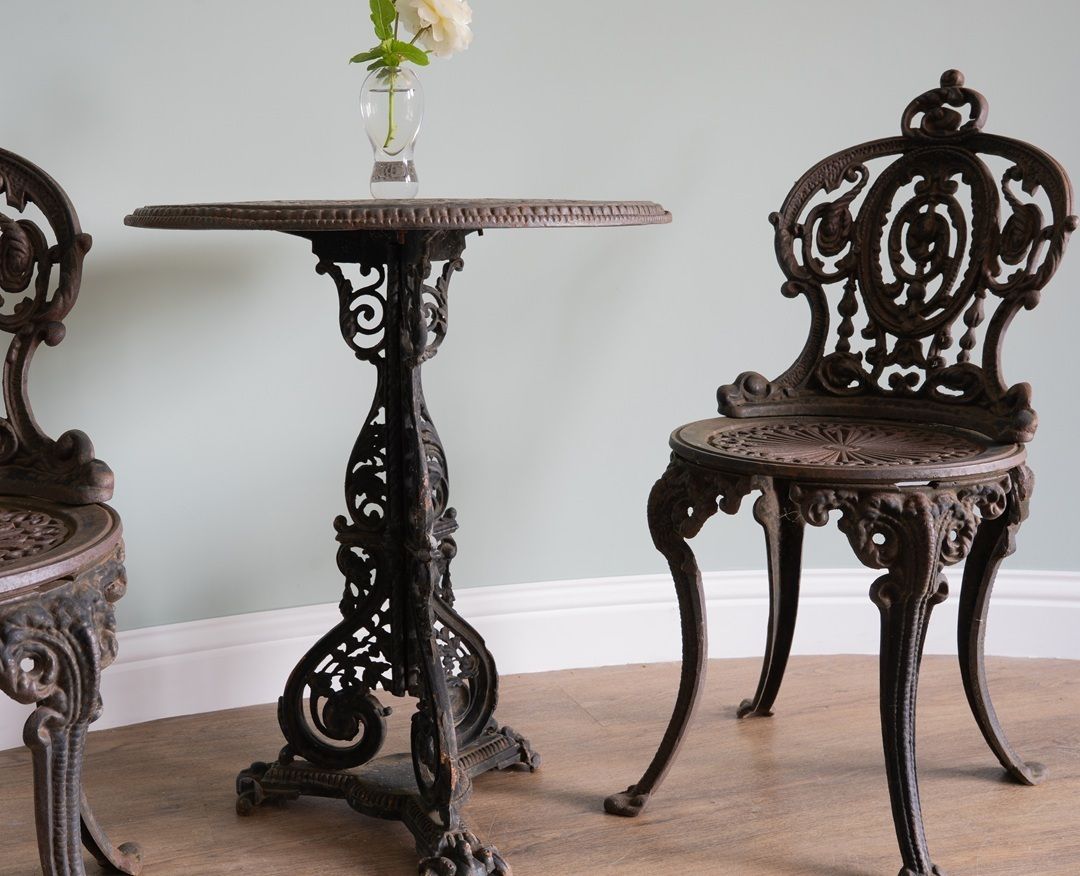 photo furniture Cast Iron Coalbrookdale Style Garden Patio Set