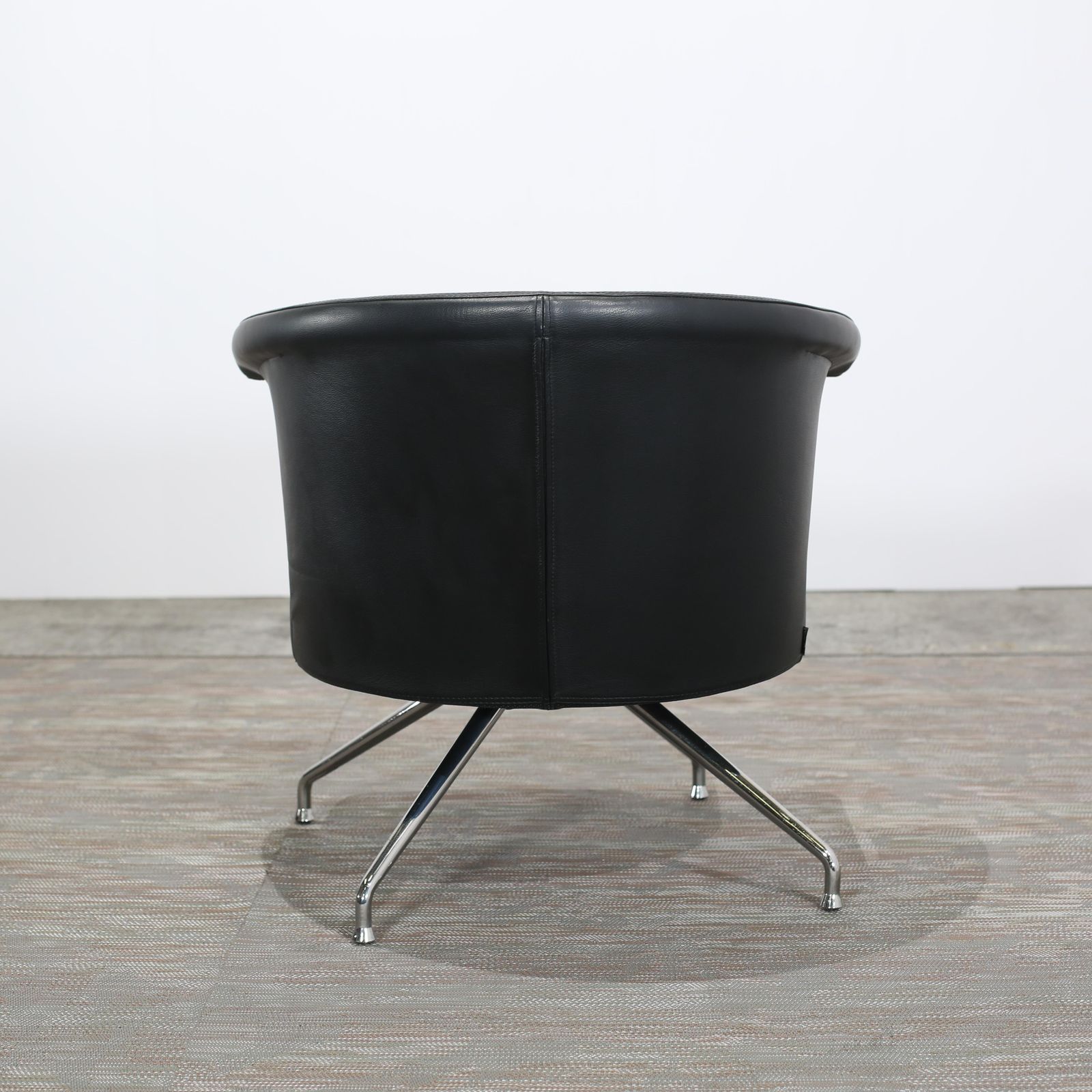 Frighetto Leather Swivel Chair, Set Of Four photo Furniture