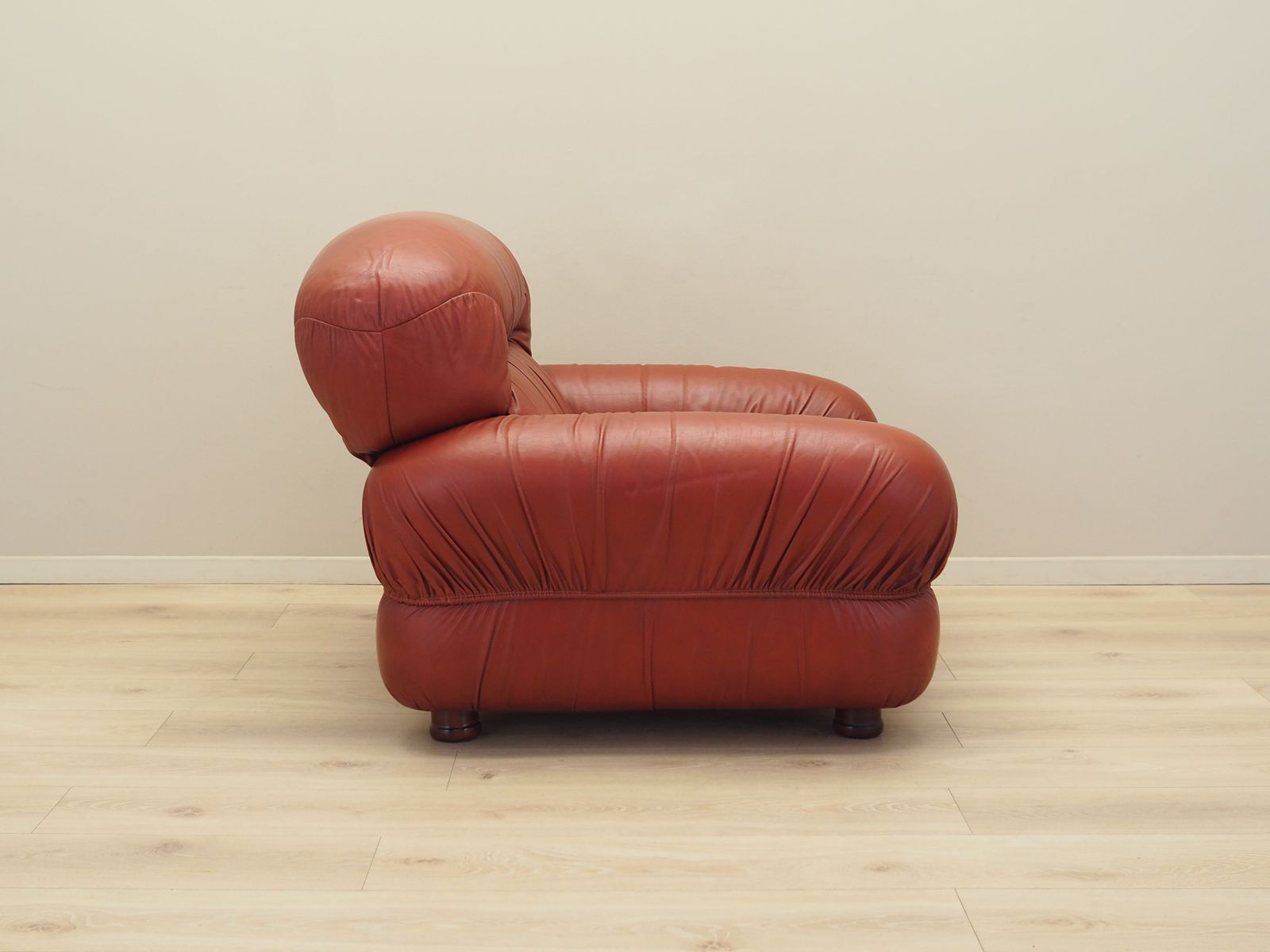 photo furniture Burgundy Armchair Italian Design 1970s Production Italy