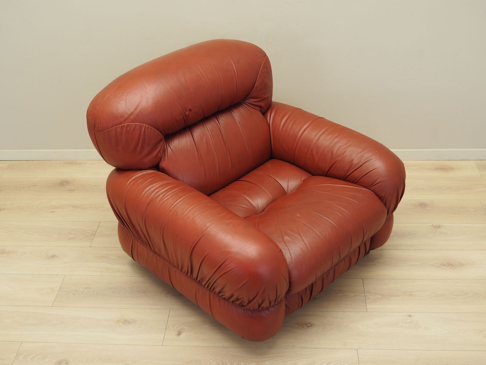 photo for sale Burgundy Armchair Italian Design 1970s Production Italy