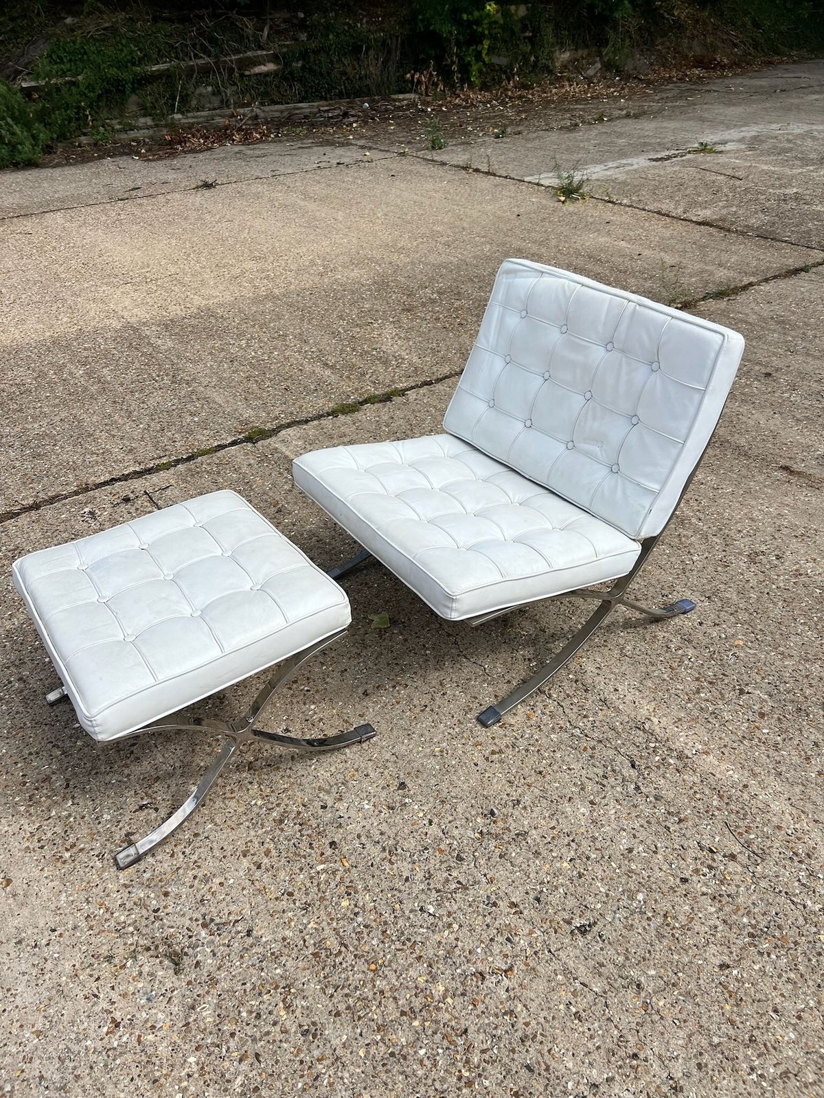White Barcelona Chair With Matching Footstool – Chrome Frame – Used Condition photo furniture