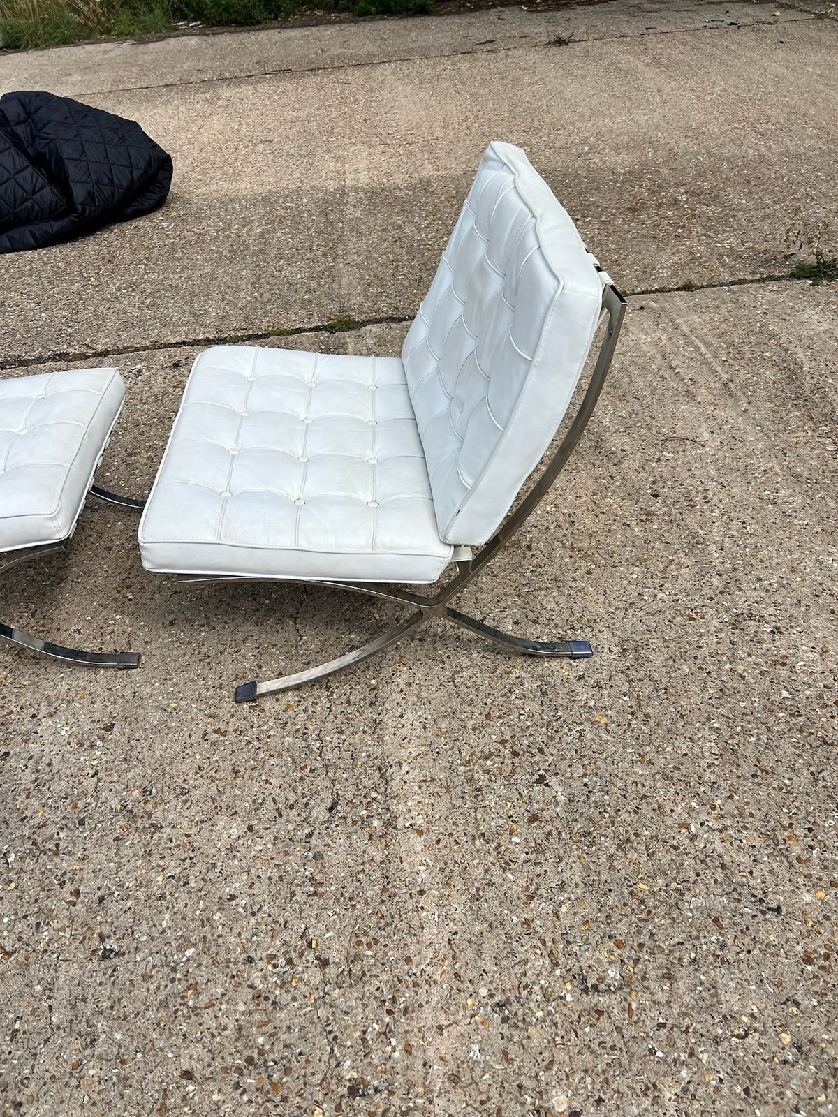 White Barcelona Chair With Matching Footstool – Chrome Frame – Used Condition photo 200.0