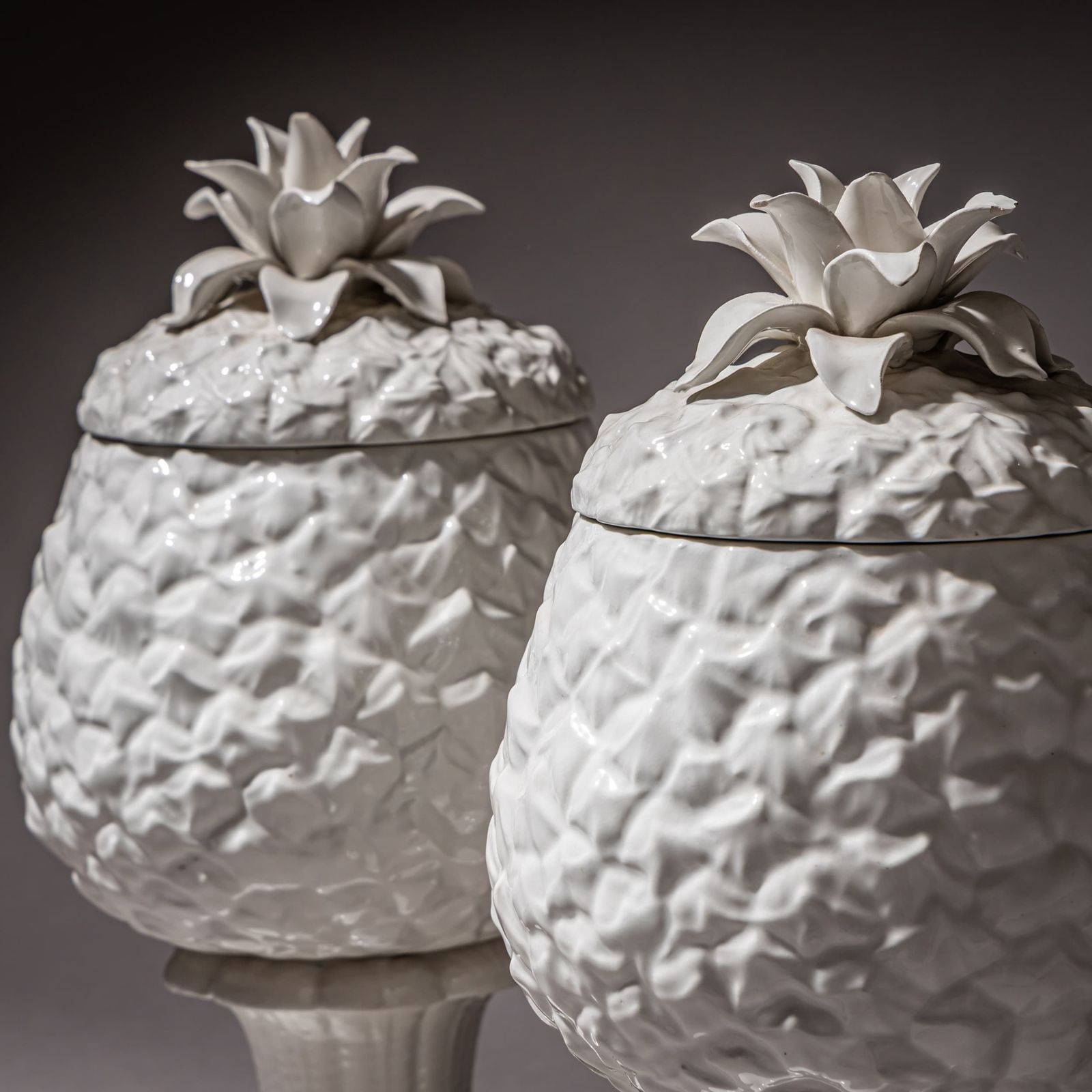 Pair Of Pineapple Lidded Vases In Porcelain, 20th Century photo Home Decor